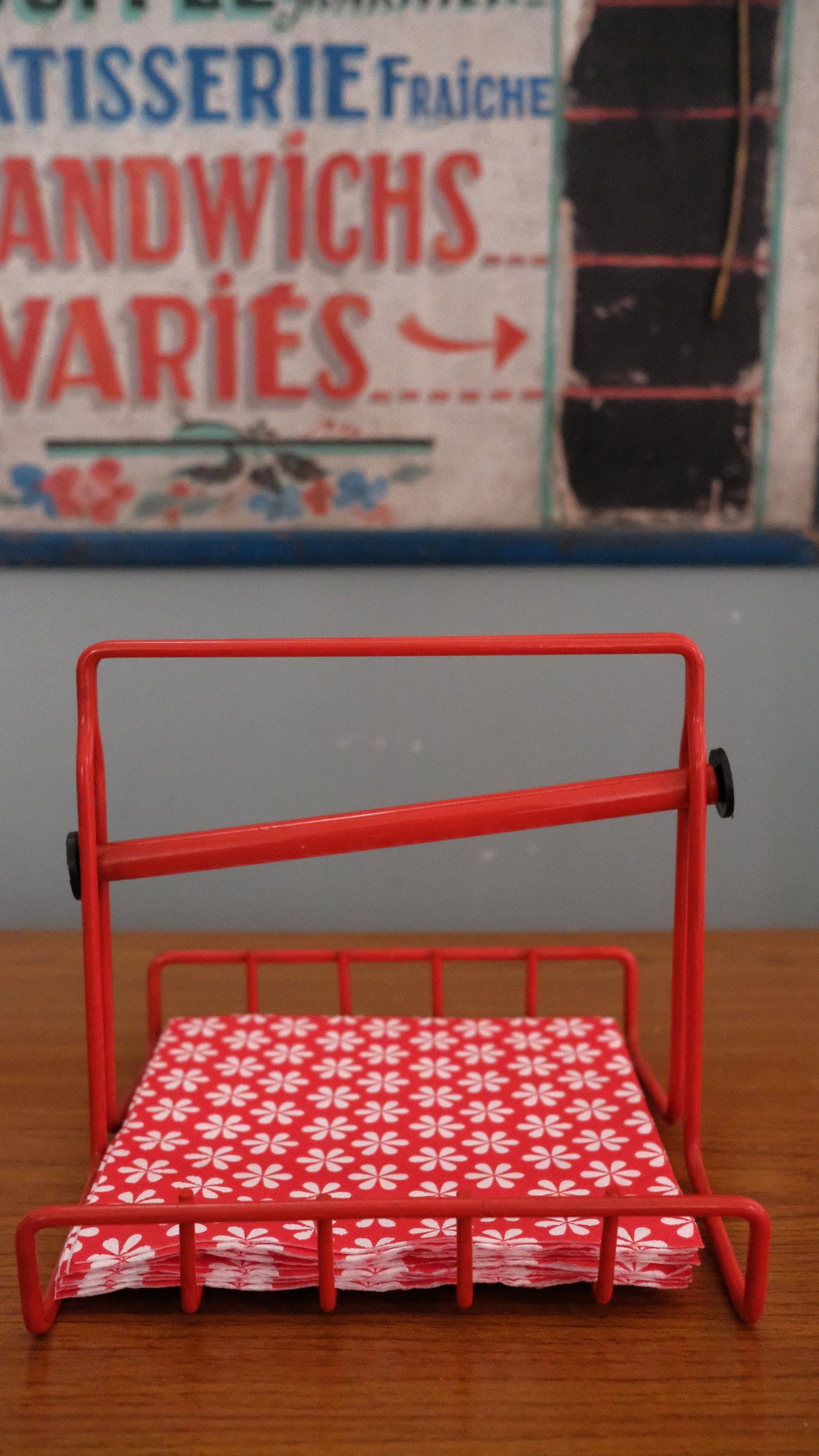 Porte serviette vintage en fil métallique