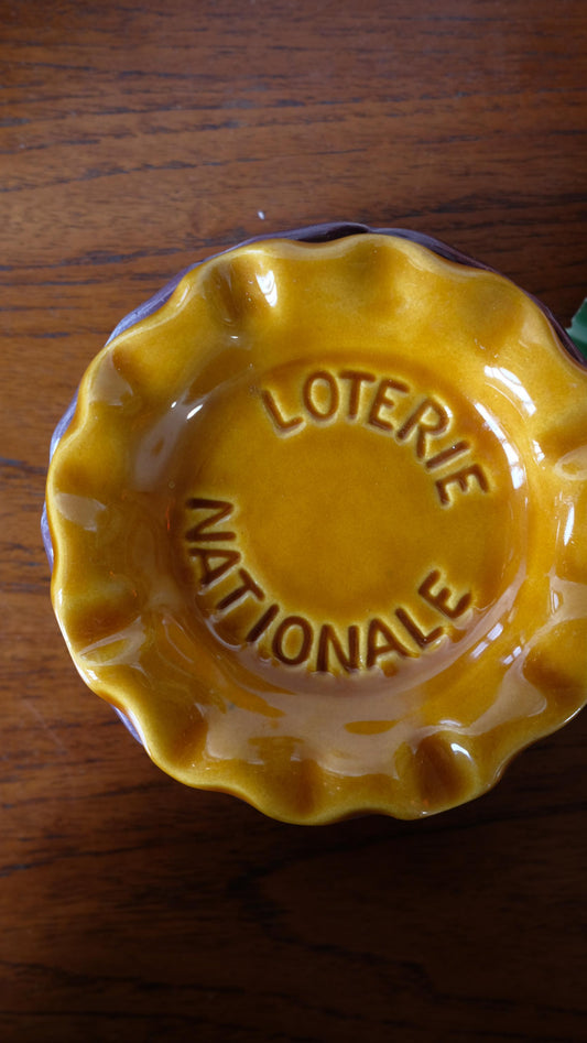 Cendrier vintage de la loterie nationale vintage en céramique de saint Clément