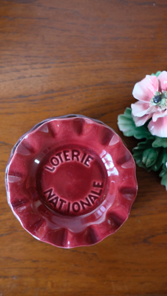 Cendrier vintage de la loterie nationale en céramique de Saint Clément bordeaux