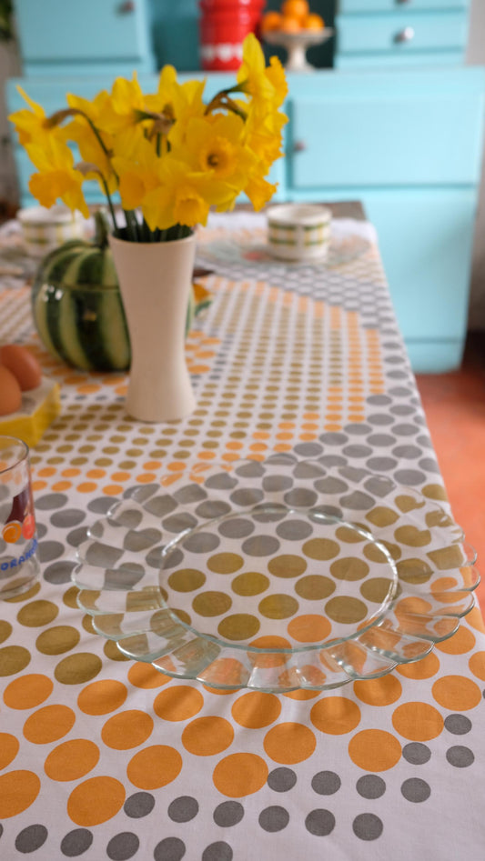 Nappe ronde à pois