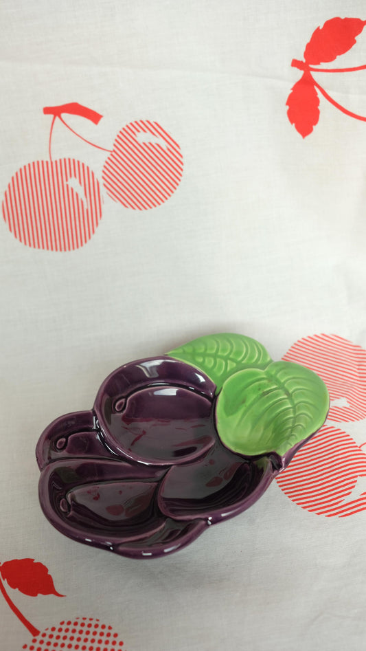 Ravier prune made in Japan en barbotine