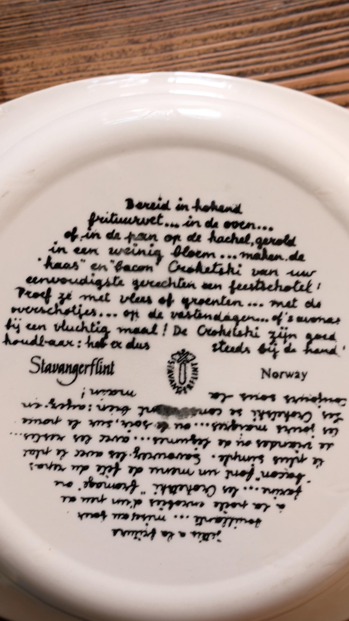 Assiette décorative Stavangerflint made in Norway, années 60