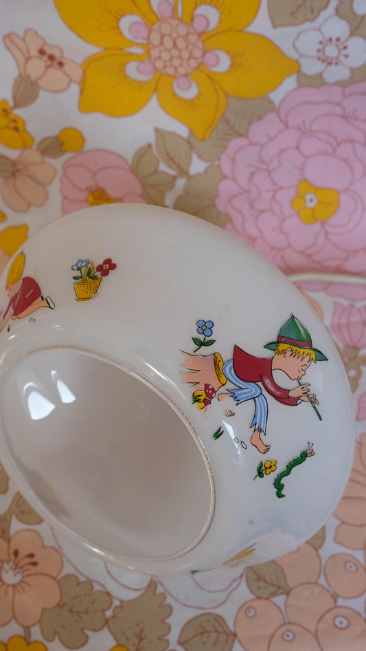 Plafonnier cloche en opaline, années 70