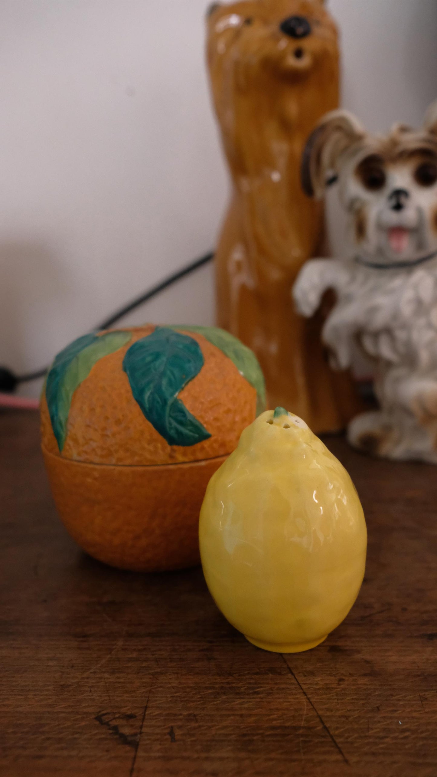Salière vintage en céramique en forme de citrons