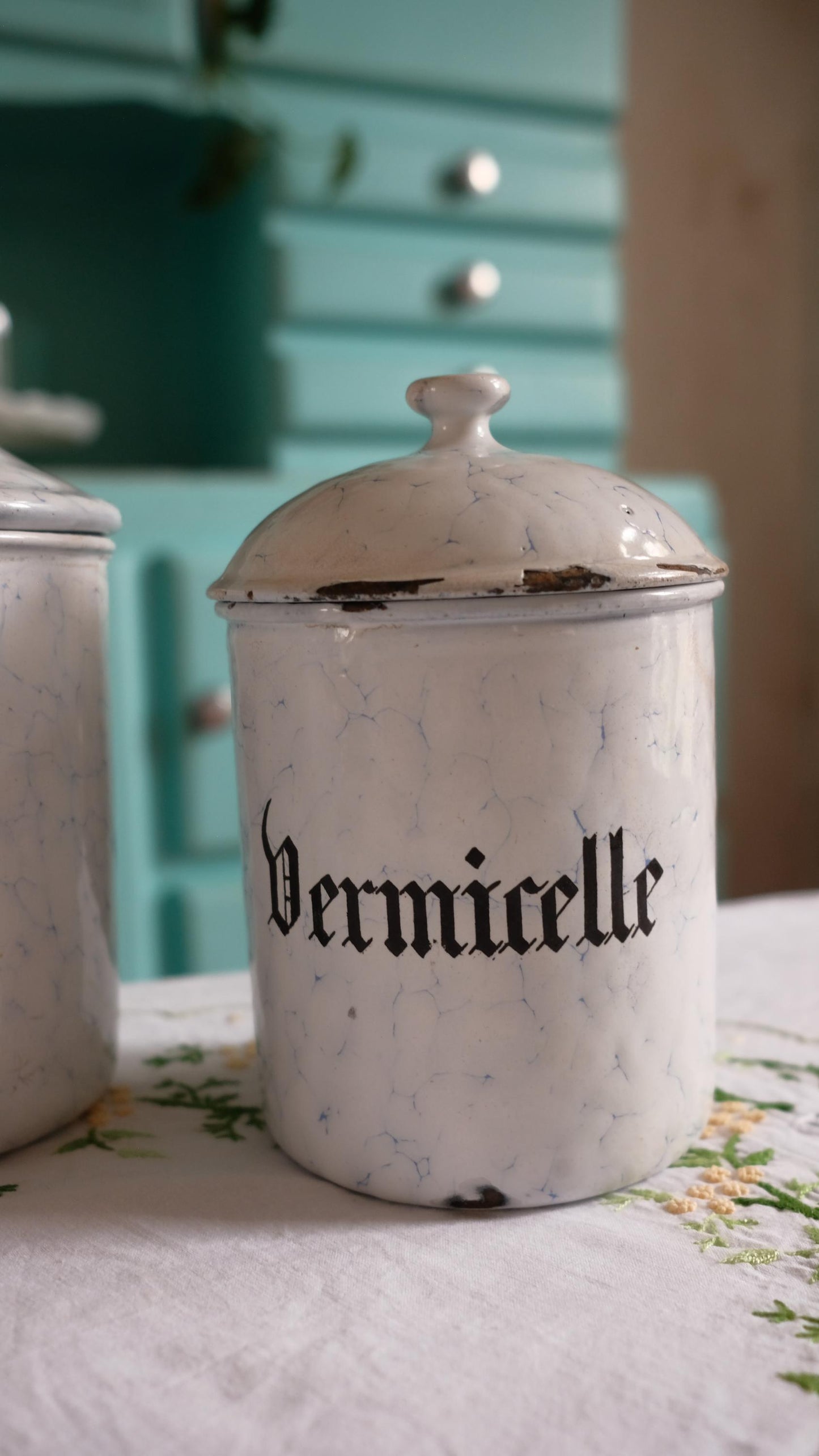 Lots de 3 pots de stockage vintage en tôle émaillée