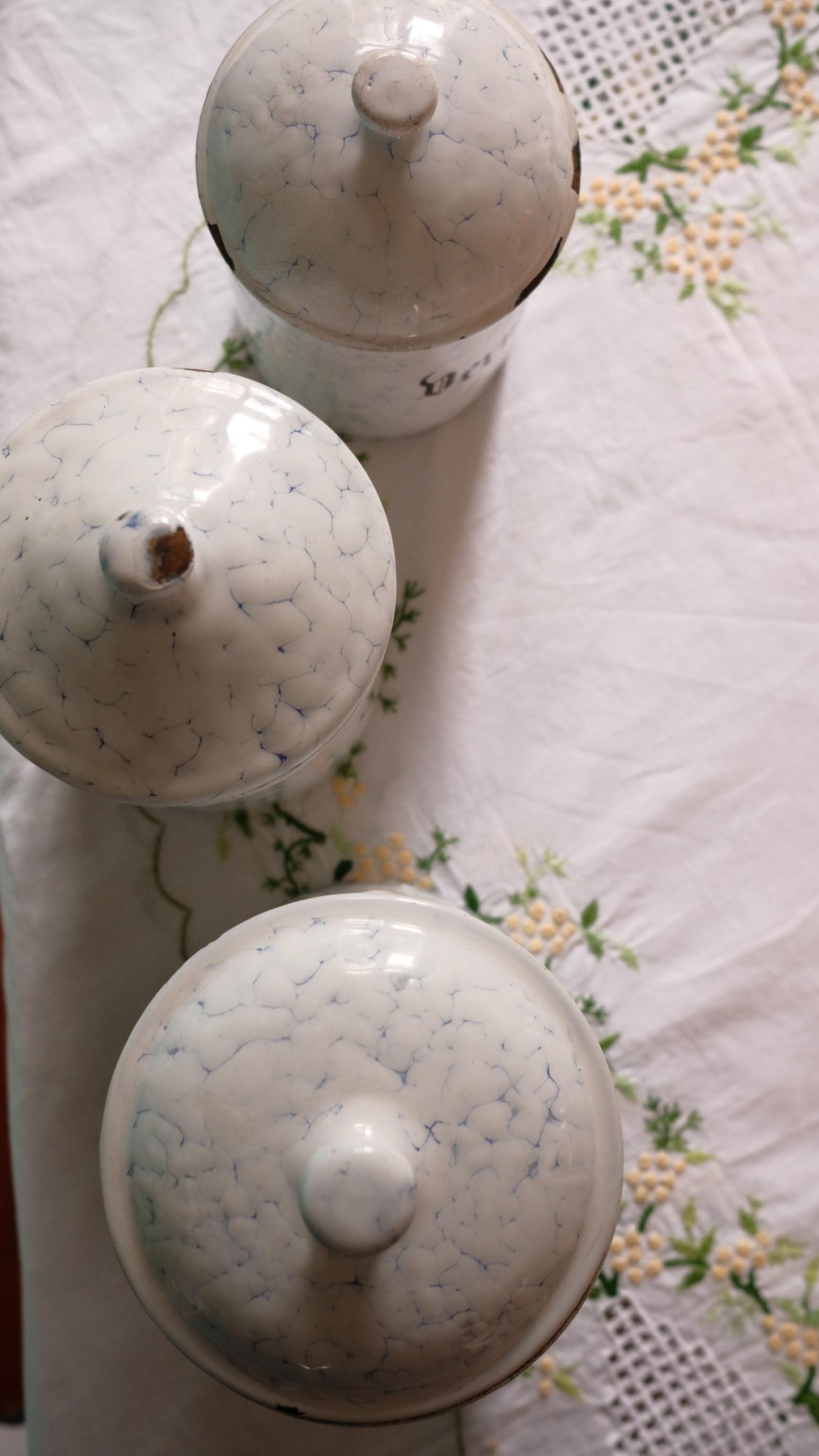 Lots de 3 pots de stockage vintage en tôle émaillée