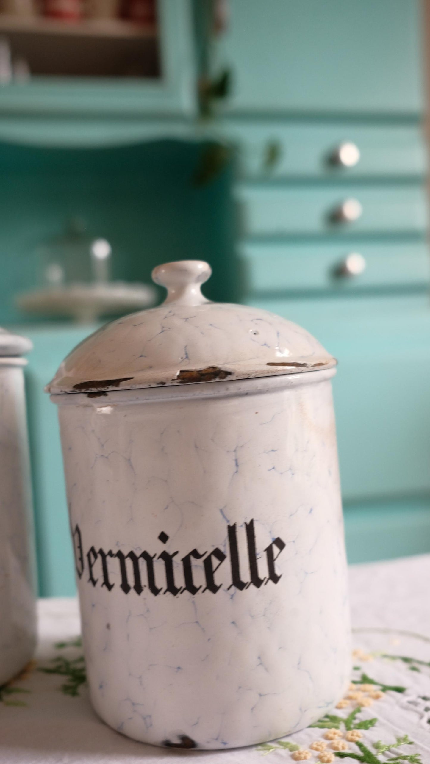 Lots de 3 pots de stockage vintage en tôle émaillée