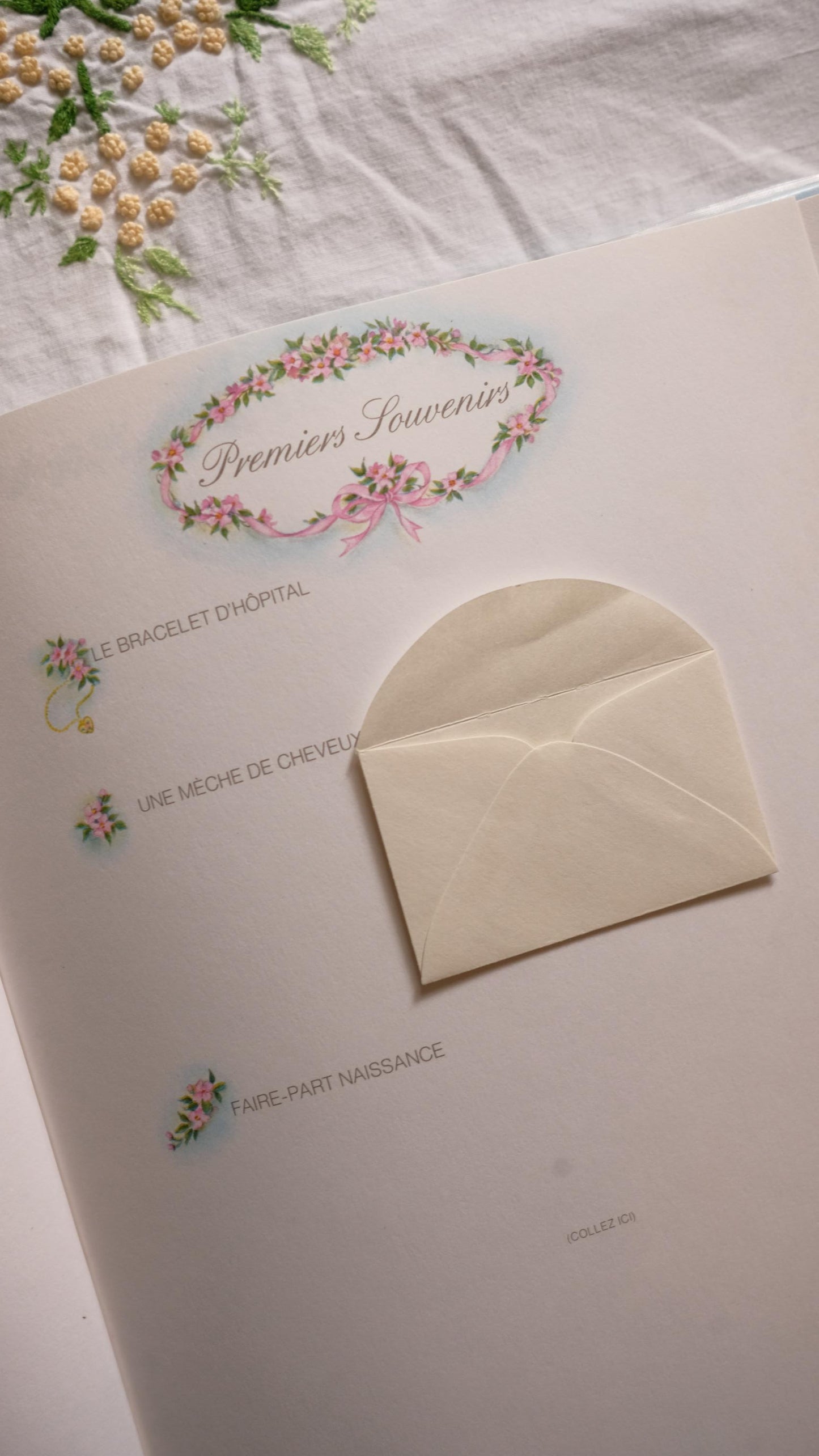 Album Hallmark vintage de la 1ère année de bébé