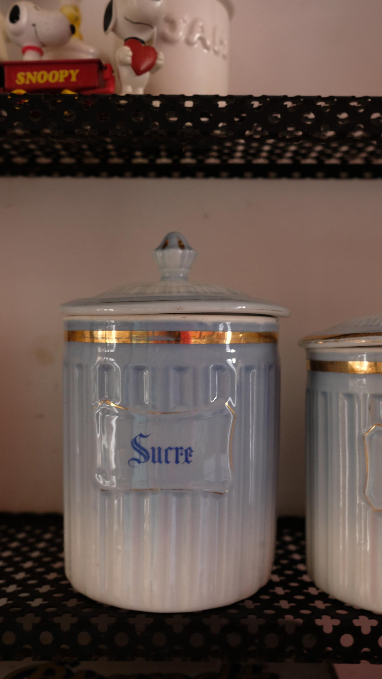 Lot de trois pots de stockage vintage en aluminite Prugier