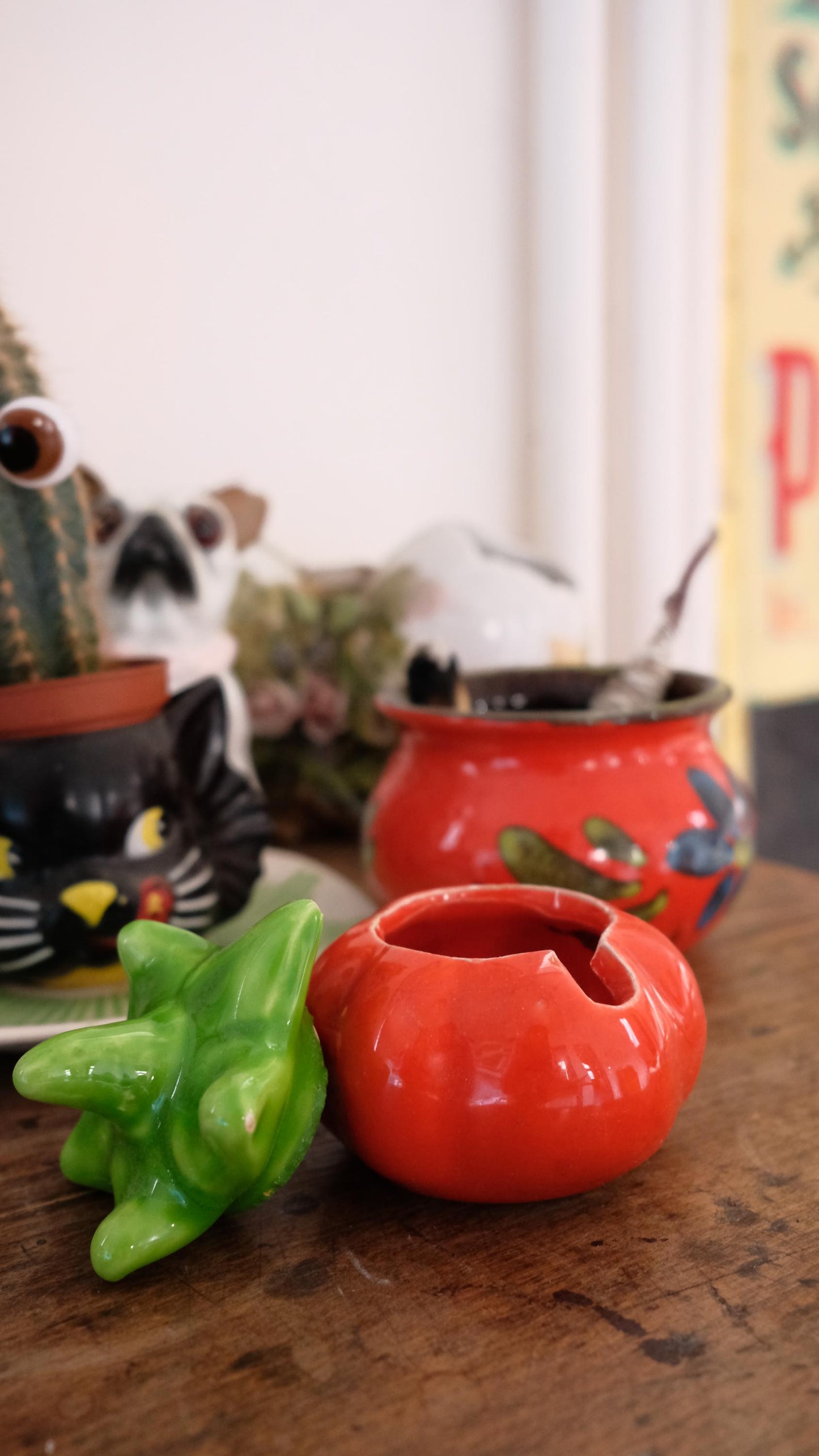 Boîte/moutardier en barbotine tomate
