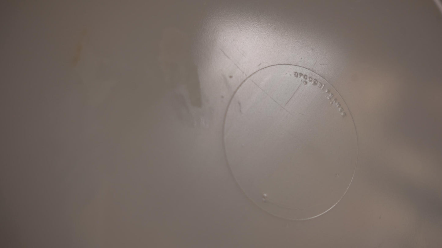 Saladier en arcopal vintage à pois