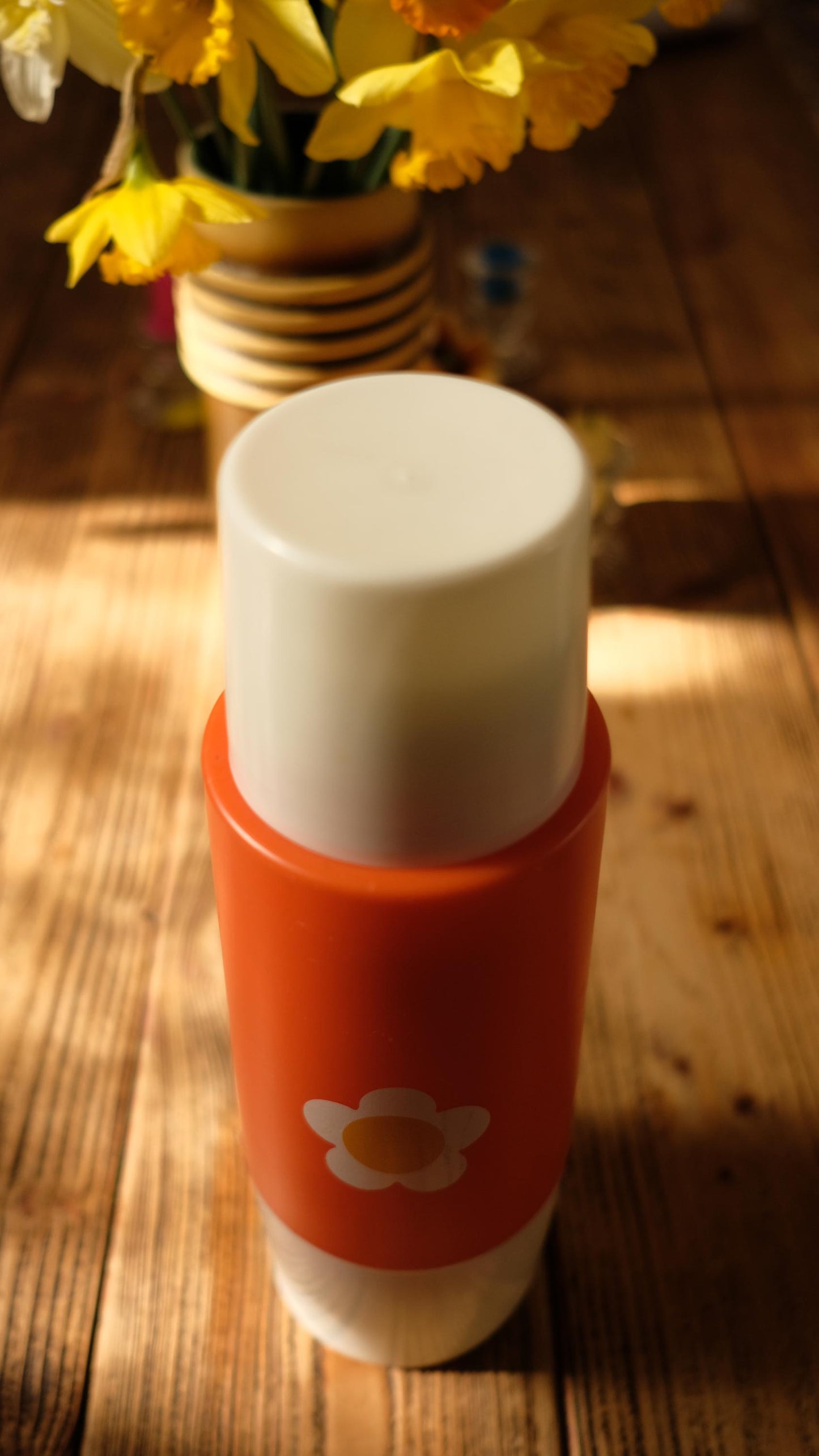 Thermos vintage en plastique motif fleurs