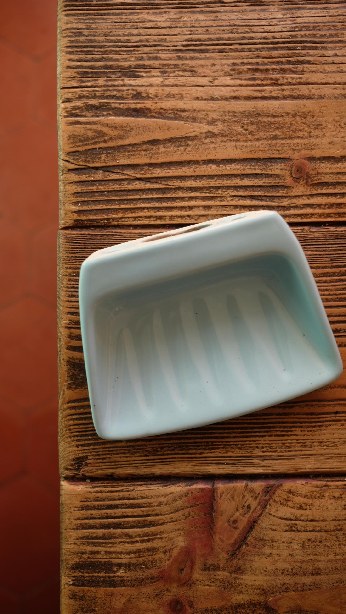 Porte savon vintage en faïence bleue