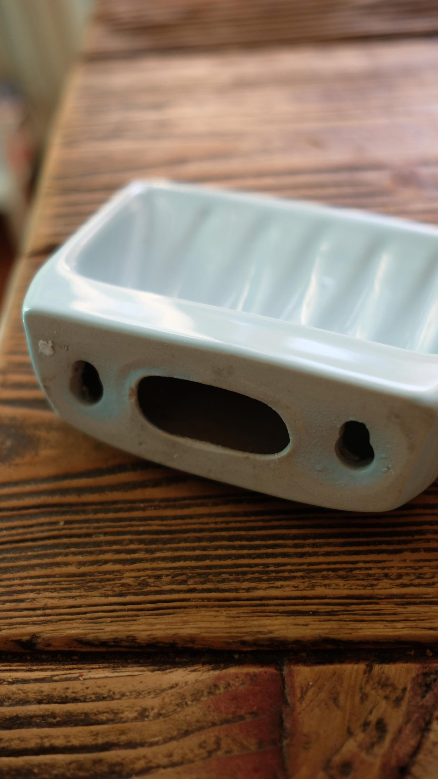 Porte savon vintage en faïence bleue