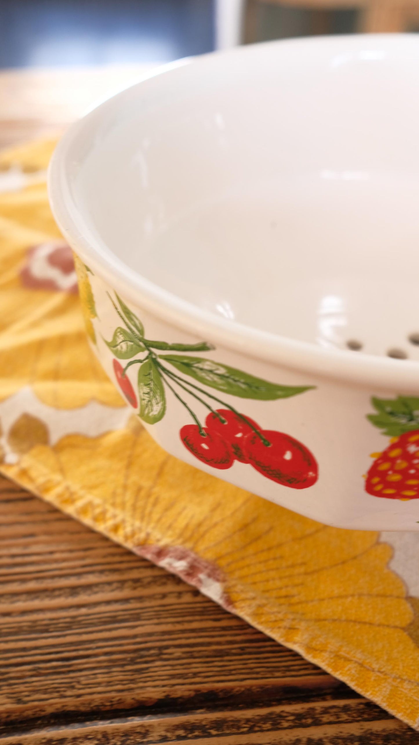 Egouttoir à fruits vintage en céramique