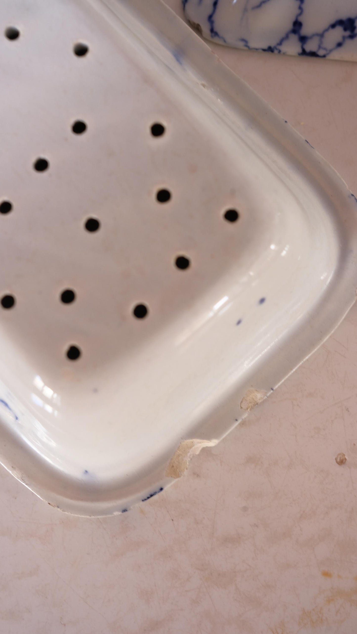 Porte savon vintage des faïenceries Creil et Montereau