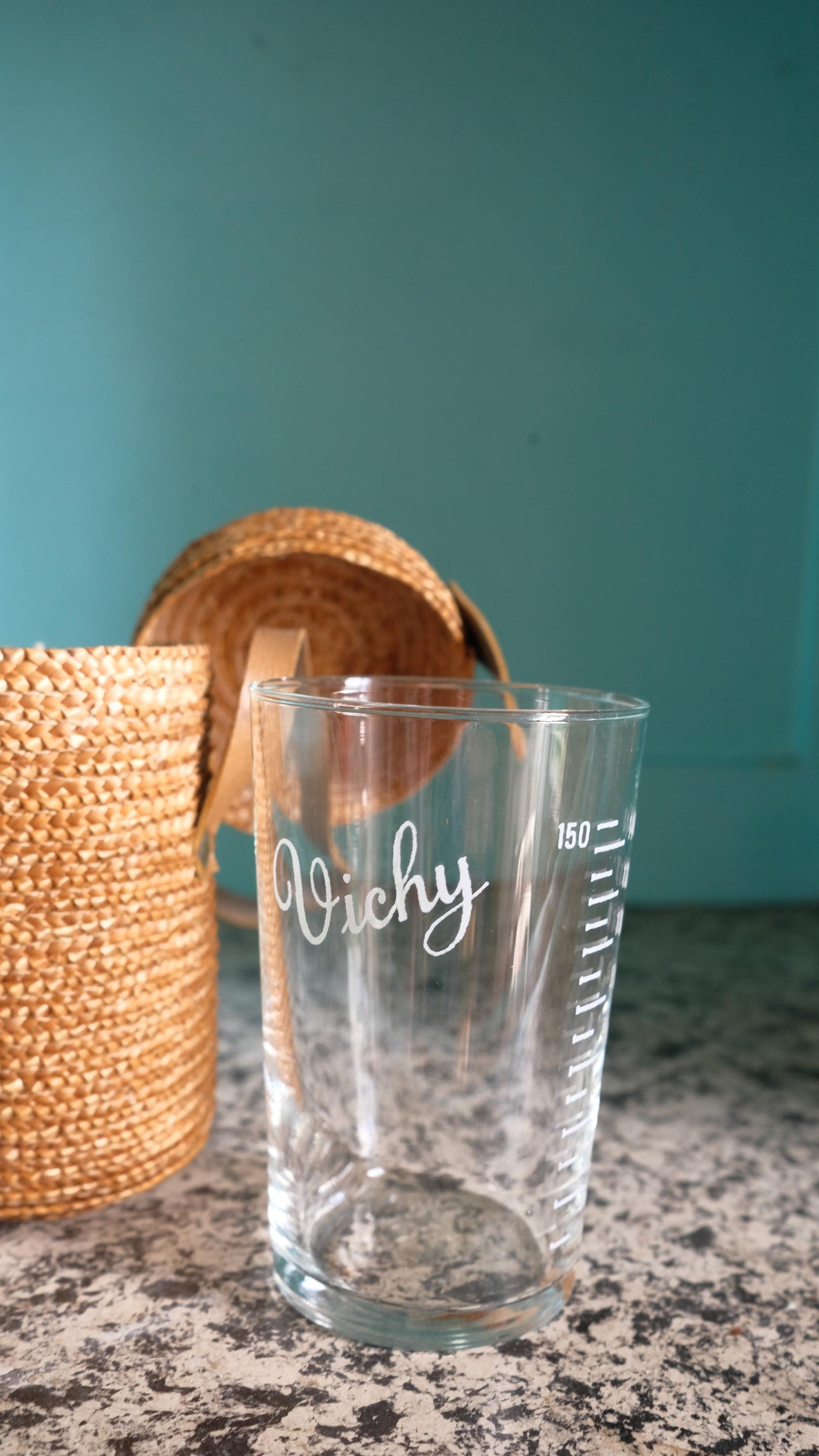 Verre de curiste Eau de Vichy vintage