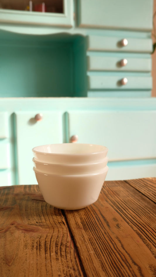 Lot de trois bols en pyrex Jaj vintage made in England