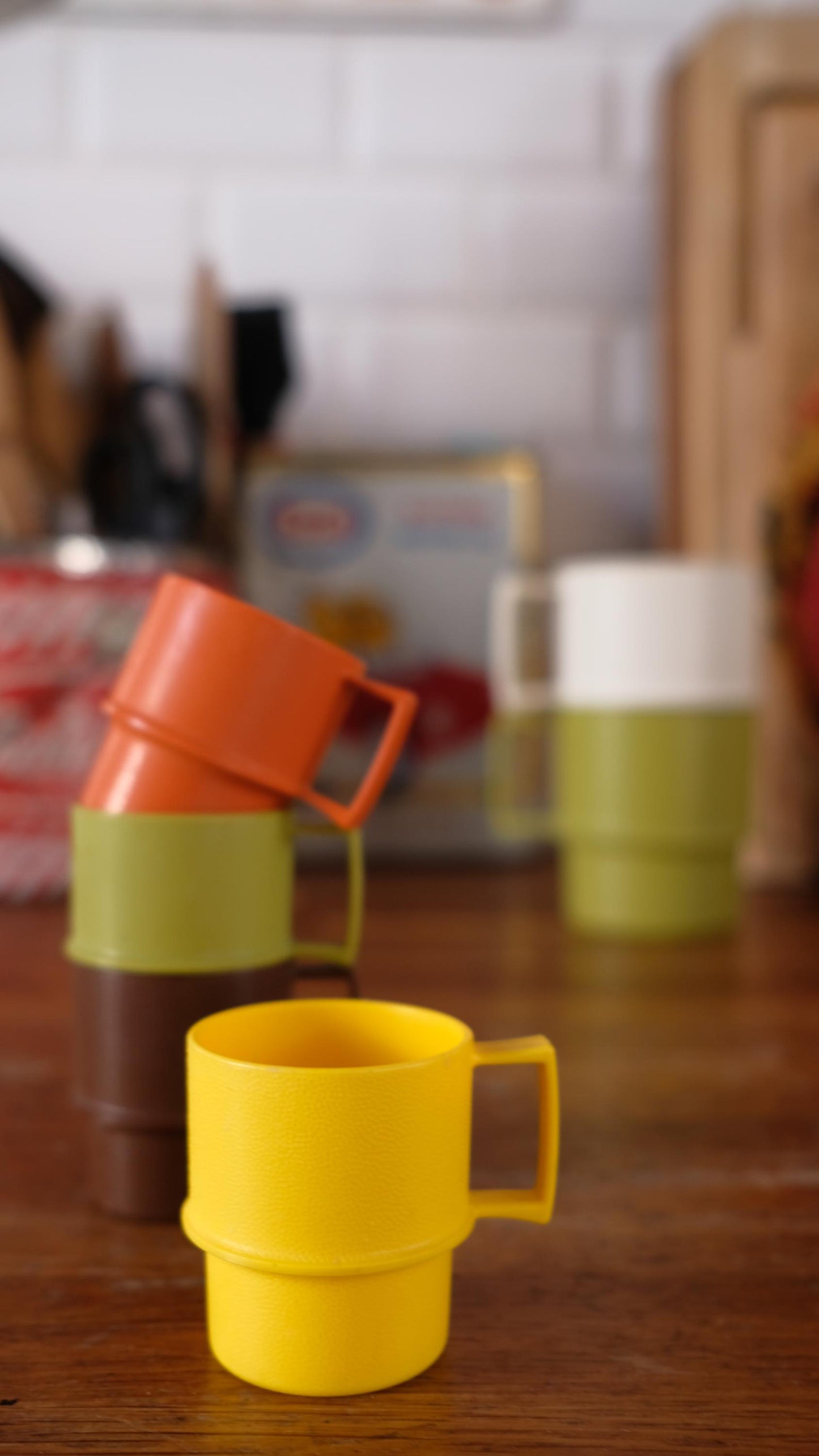 Tasses de dinette tupperware vintage