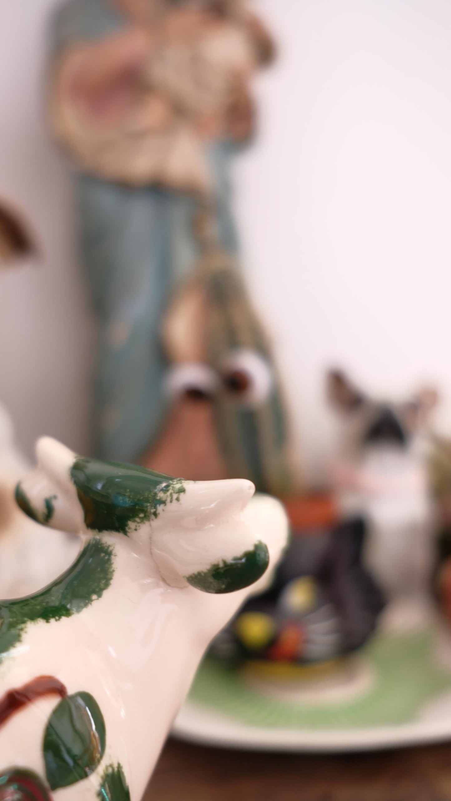 Crémier vache en faïence de Desvres vintage
