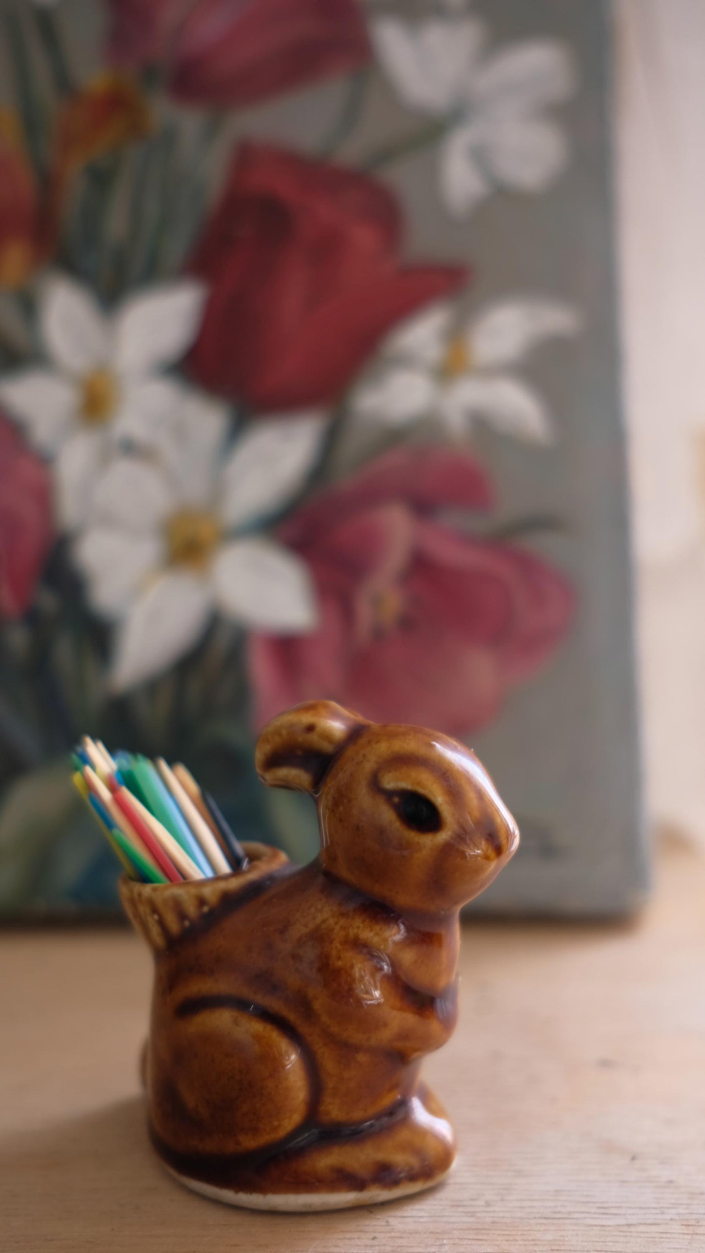 Petit lapin en céramique range cure-dents