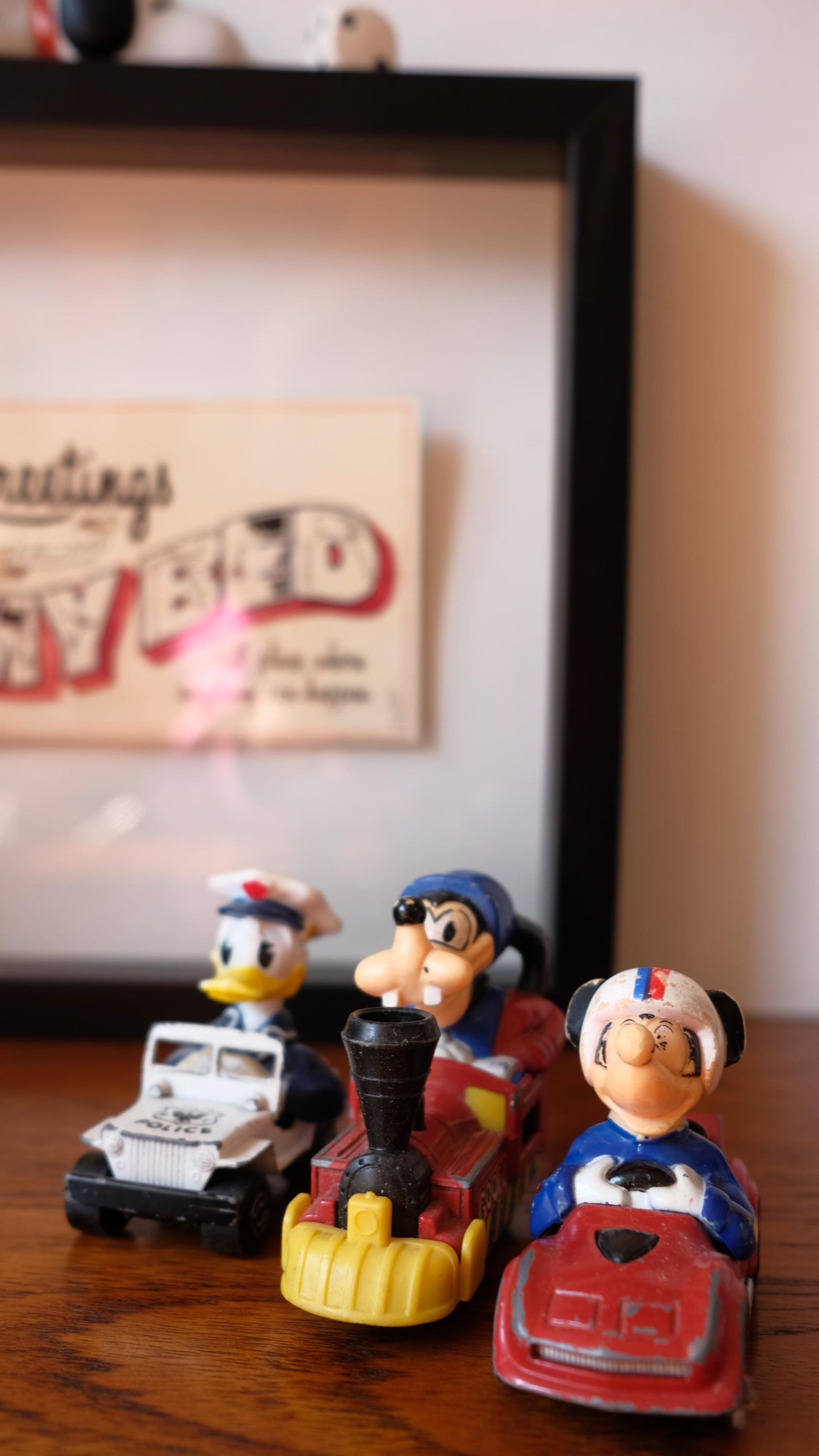 Lot de trois petites voitures Matchbox Mickey vintage