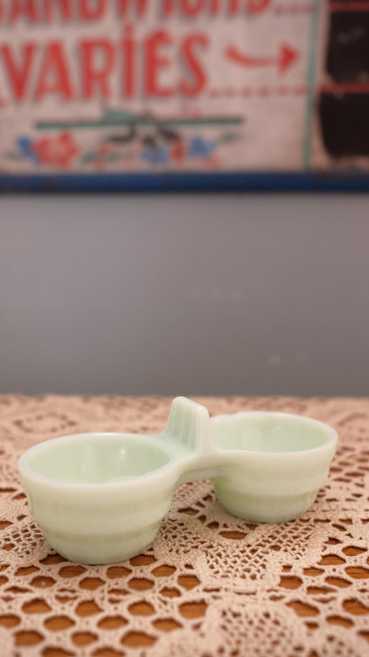 Saleron vintage en opaline