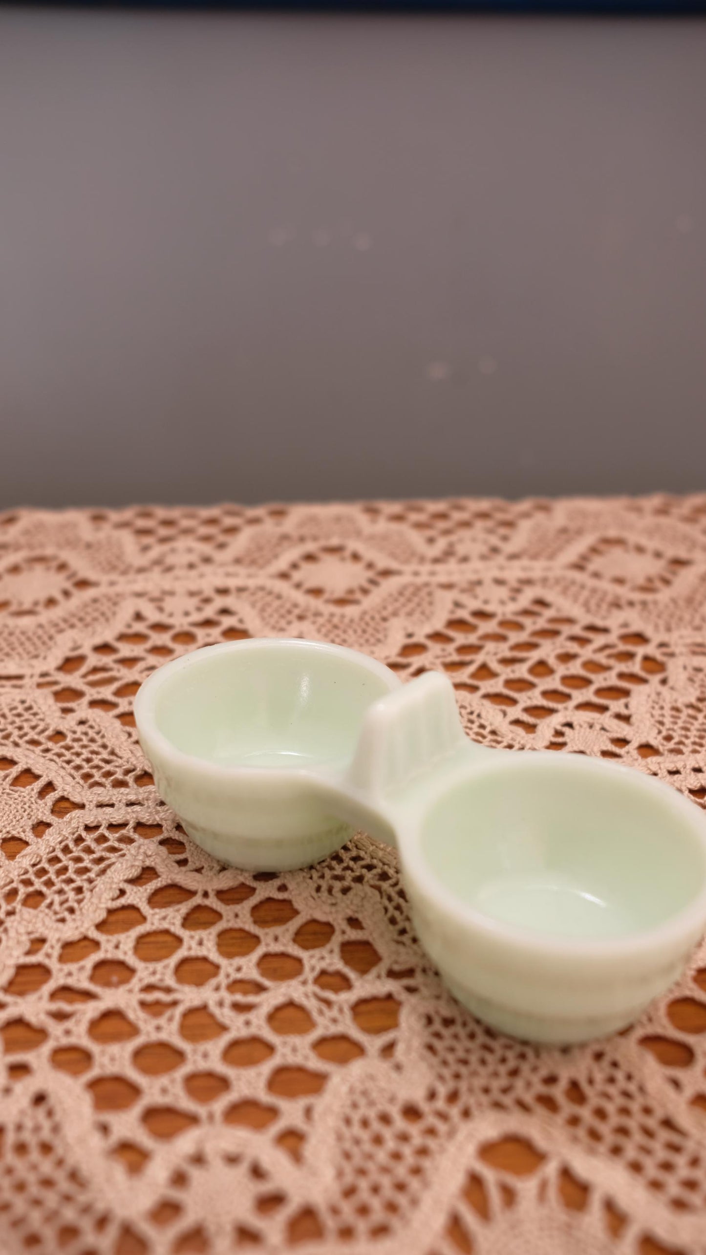 Saleron vintage en opaline