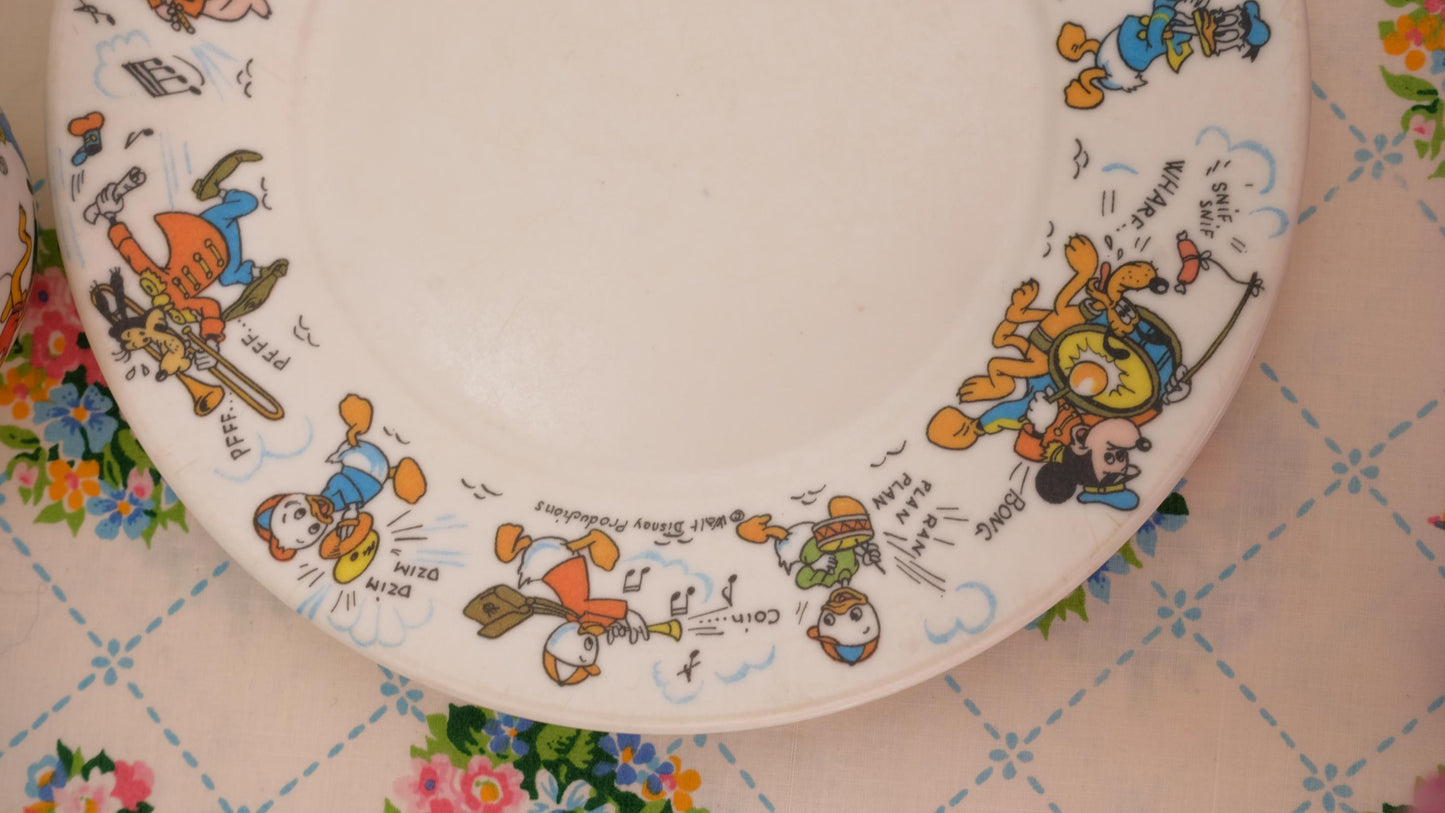 Lot assiette + tasse en mélaminé Disney vintage