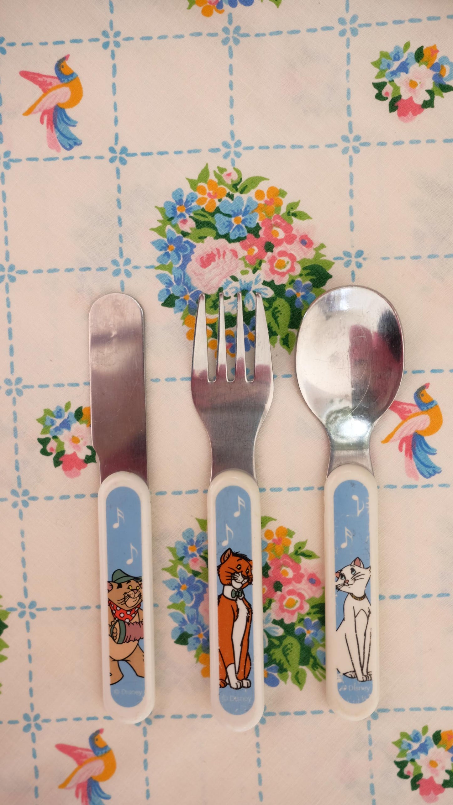 Lot de trois couverts pour enfants les aristochats