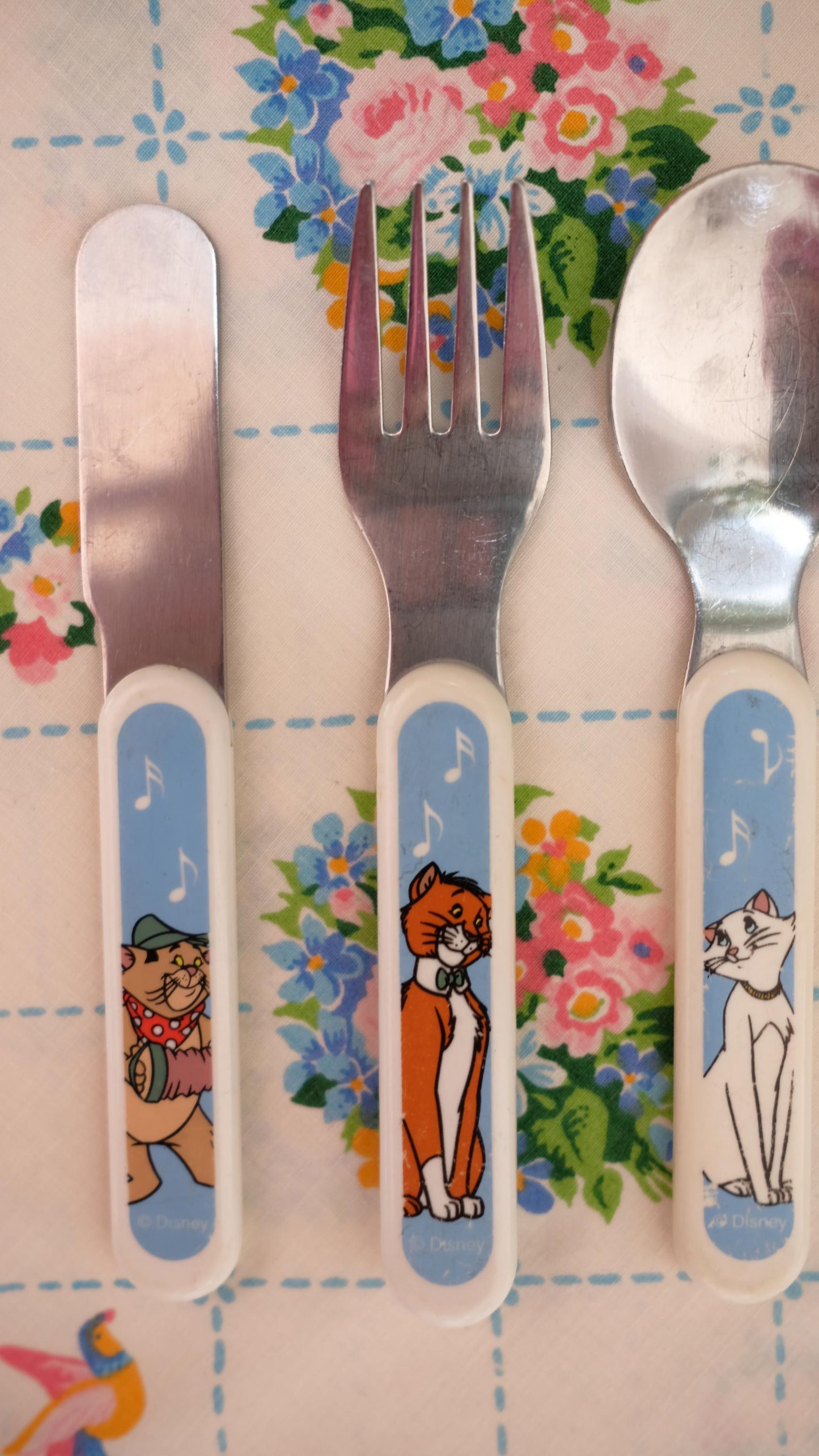Lot de trois couverts pour enfants les aristochats