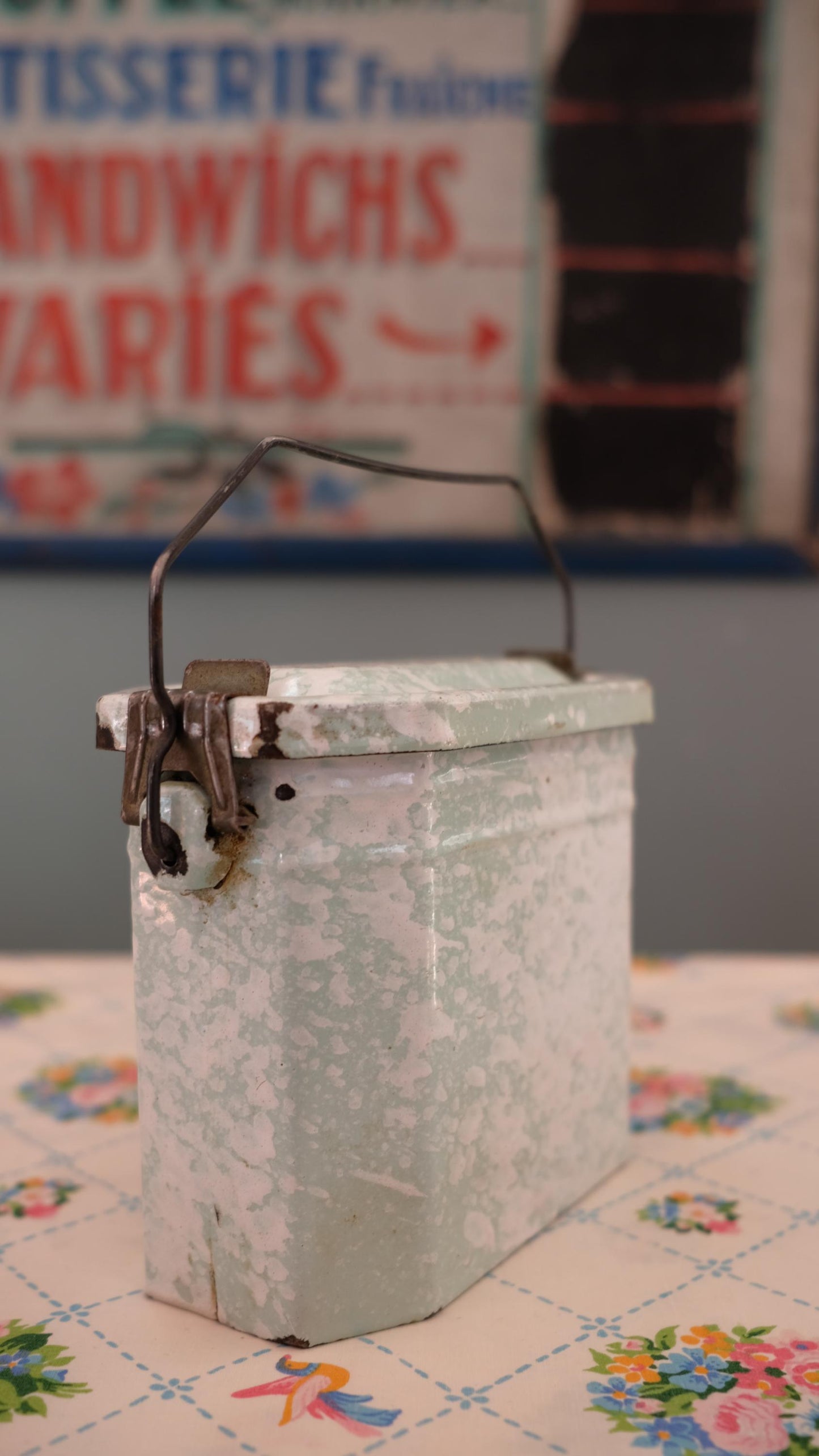 Gamelle à l'ancienne en émail