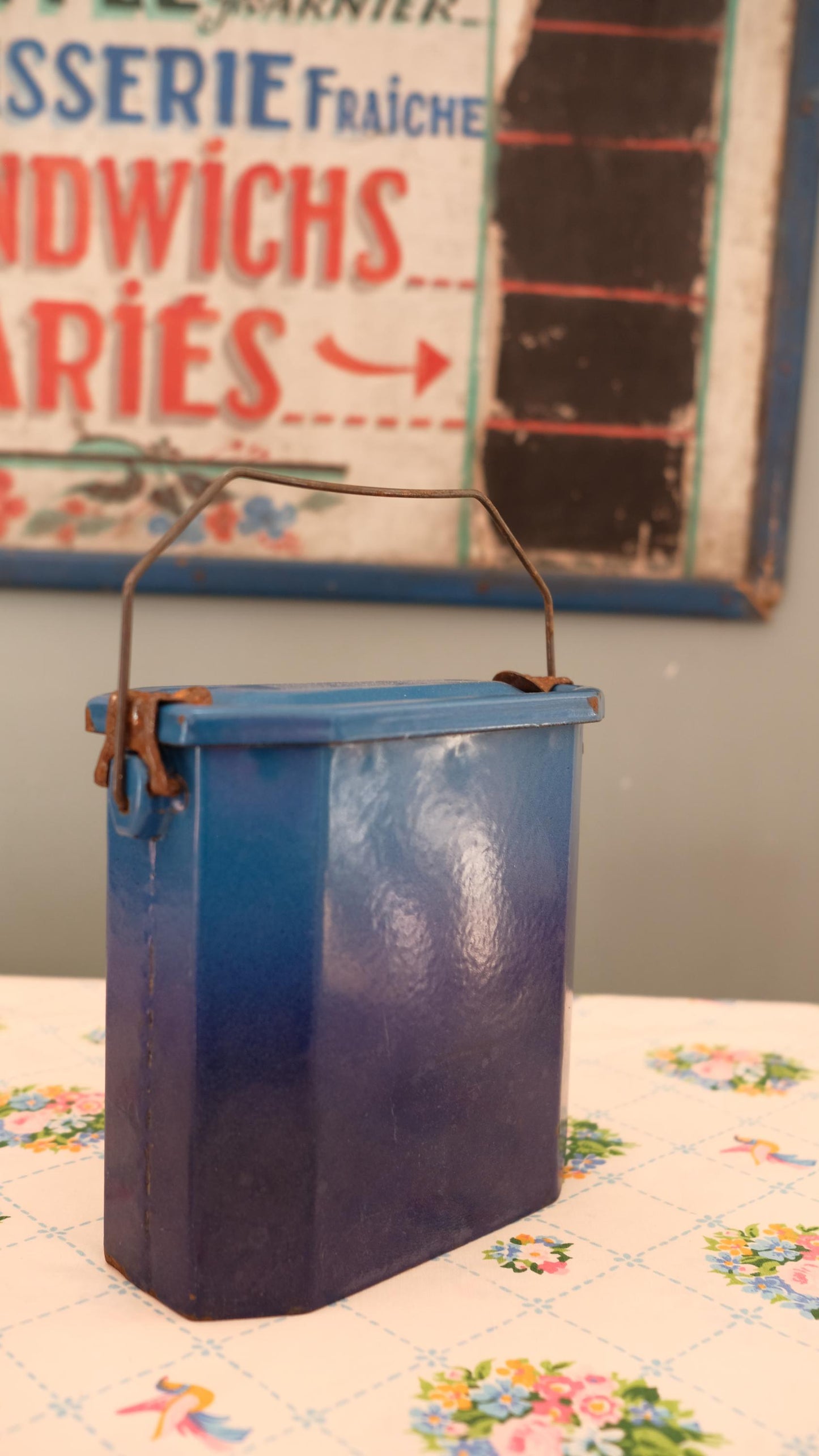 Gamelle à l'ancienne en émail