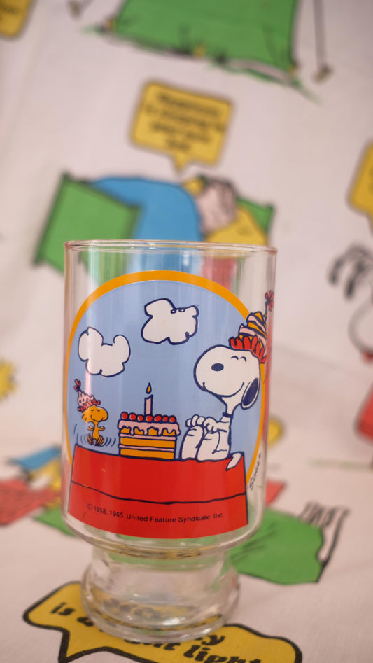 Grand verre happy birthday Snoopy vintage