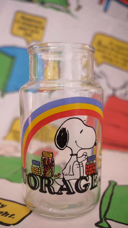 Storage jar snoopy vintage