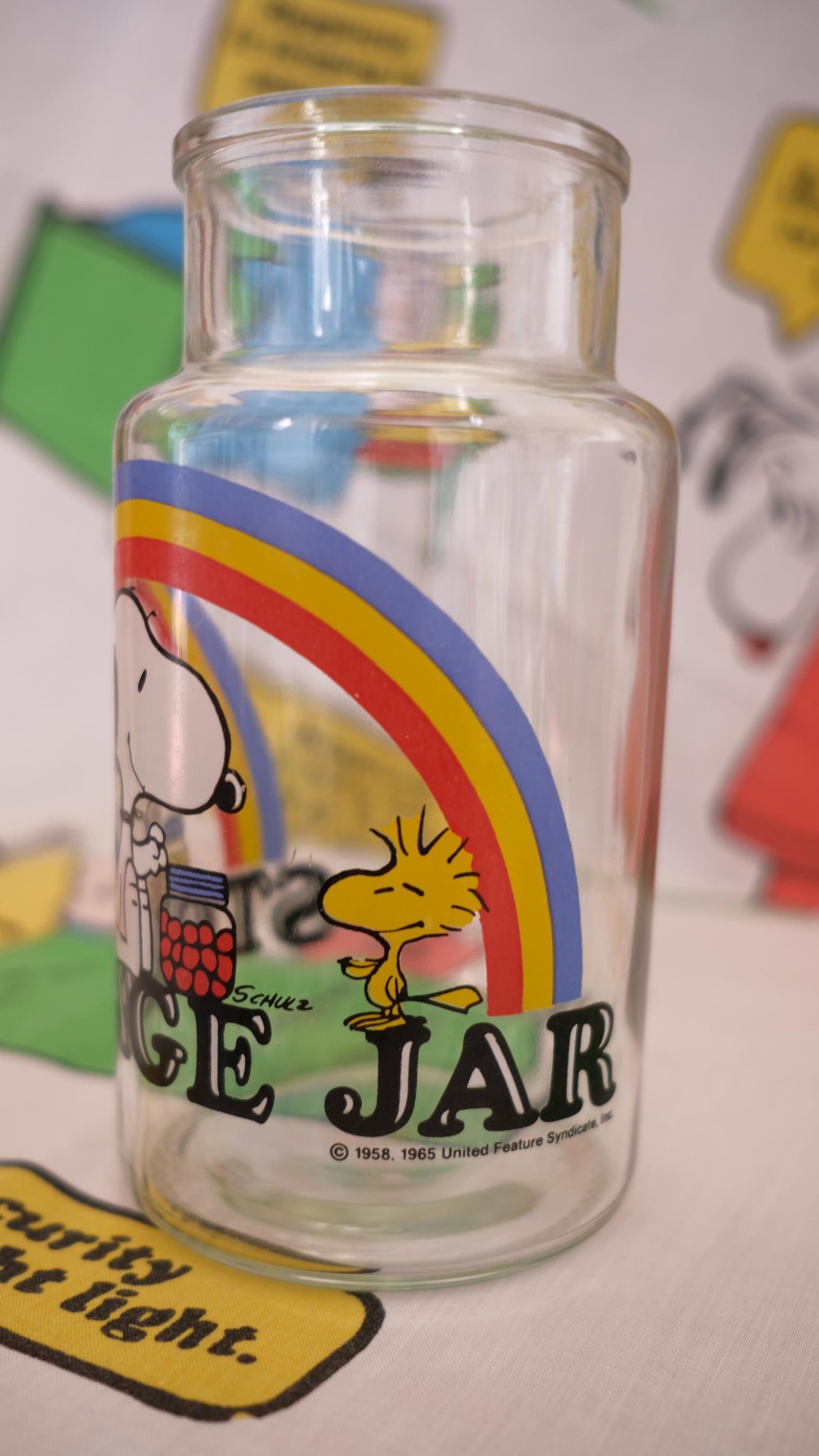 Storage jar snoopy vintage