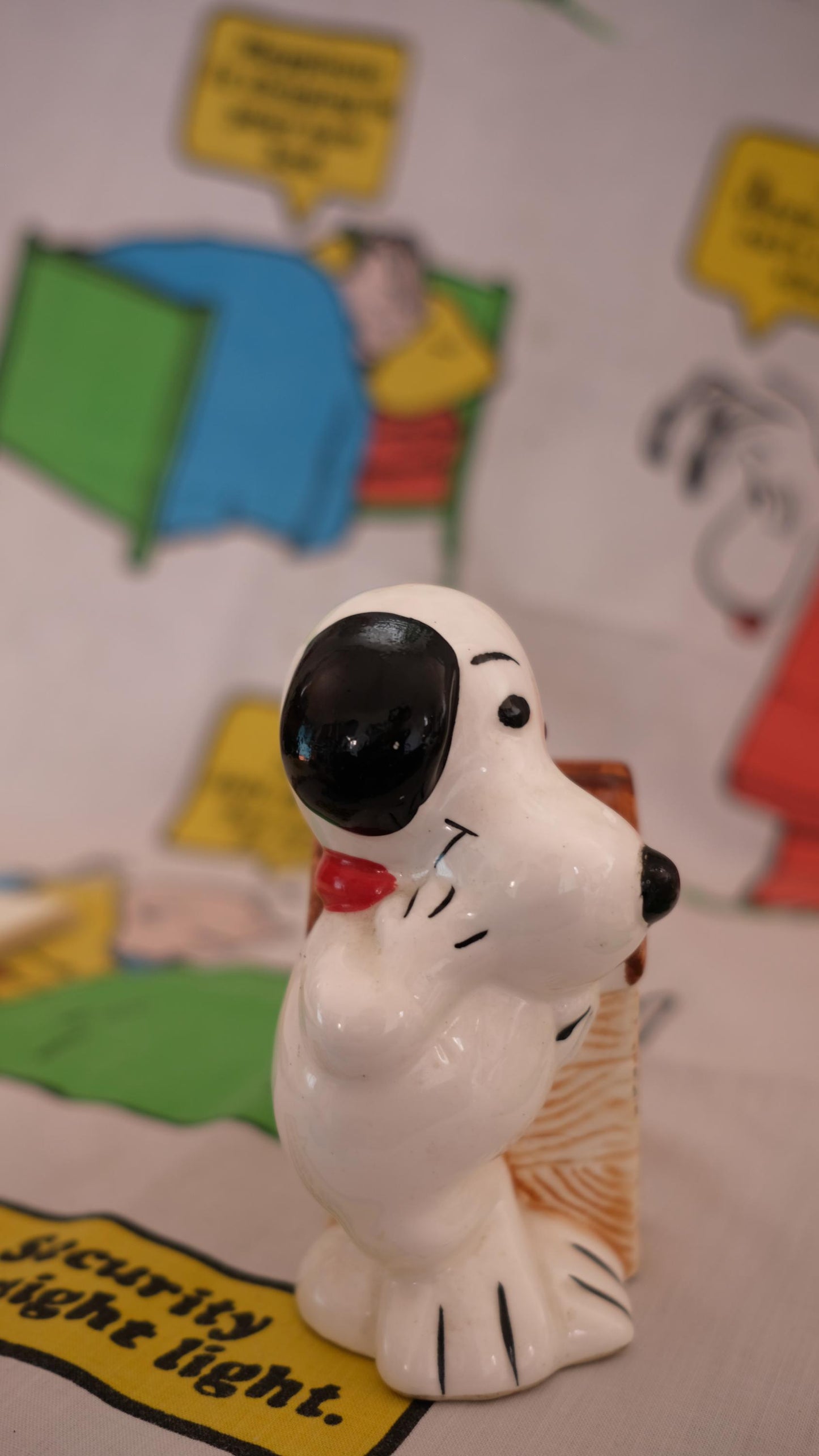 Tirelire snoopy et sa maison vintage