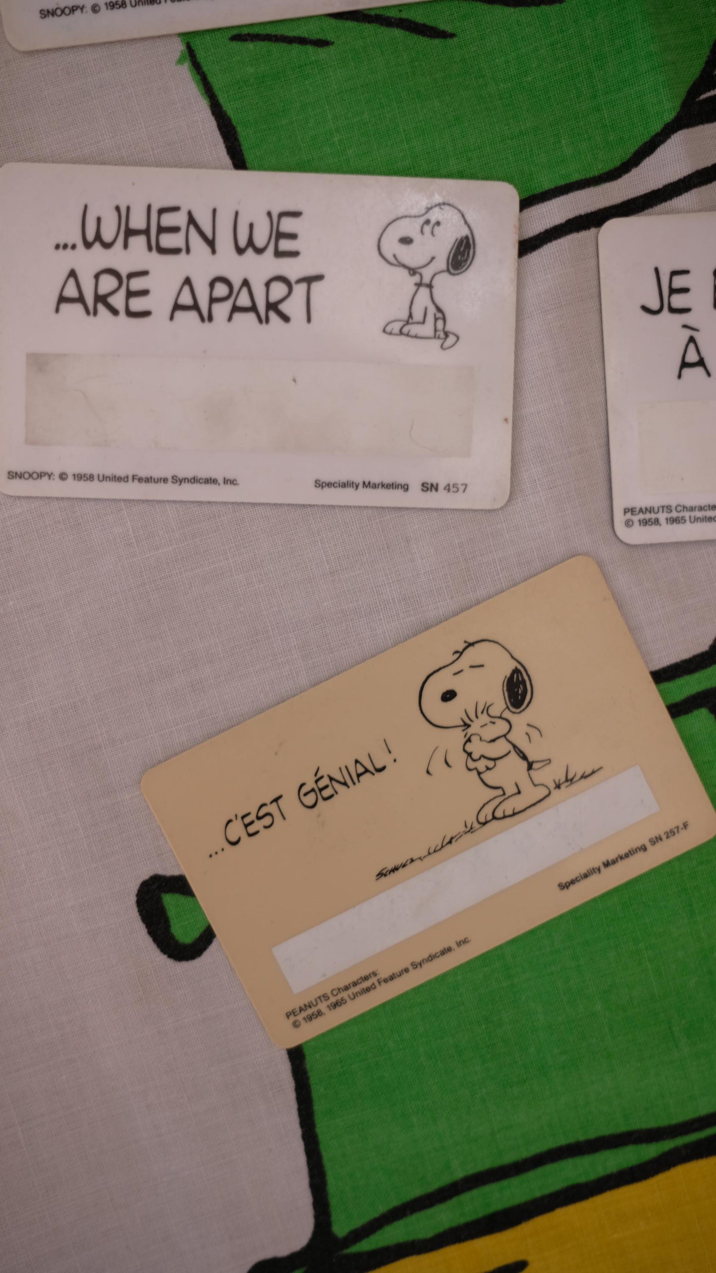 Lot de quinze cartes de vœux en plastique Snoopy vintage