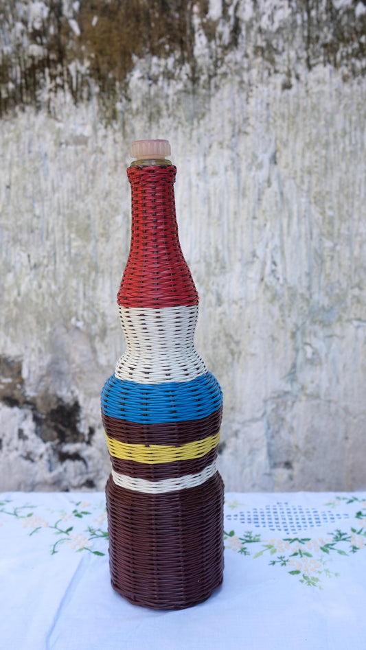 Bouteille en scoubidou