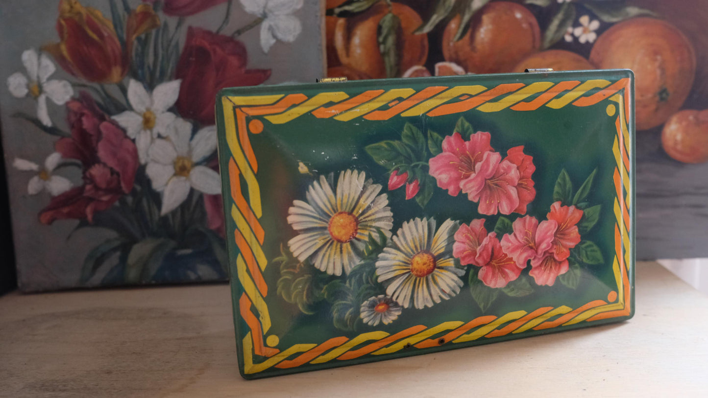 Boîte en fer vintage motif fleuri