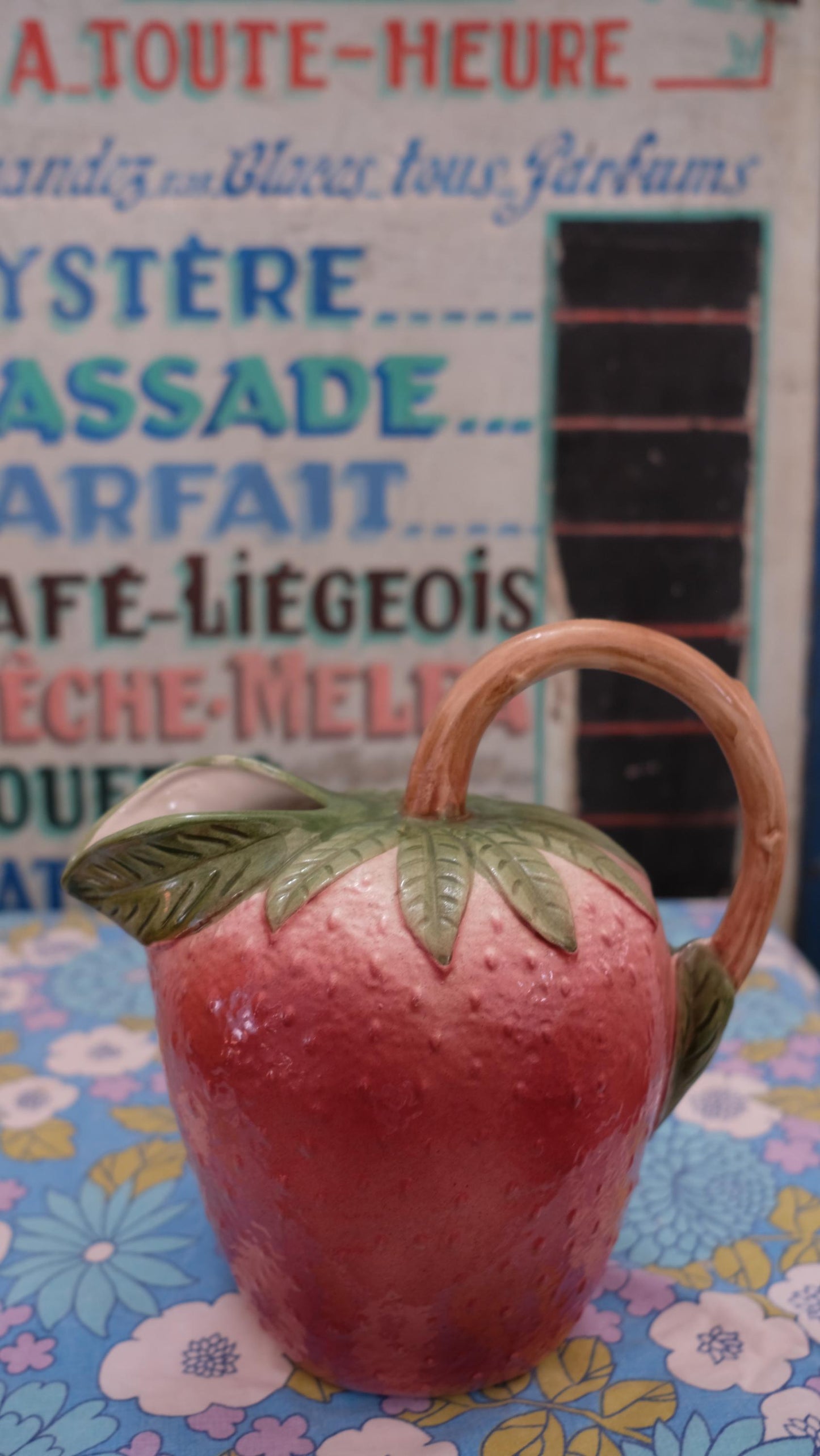 PIchet fraise en barbotine vintage