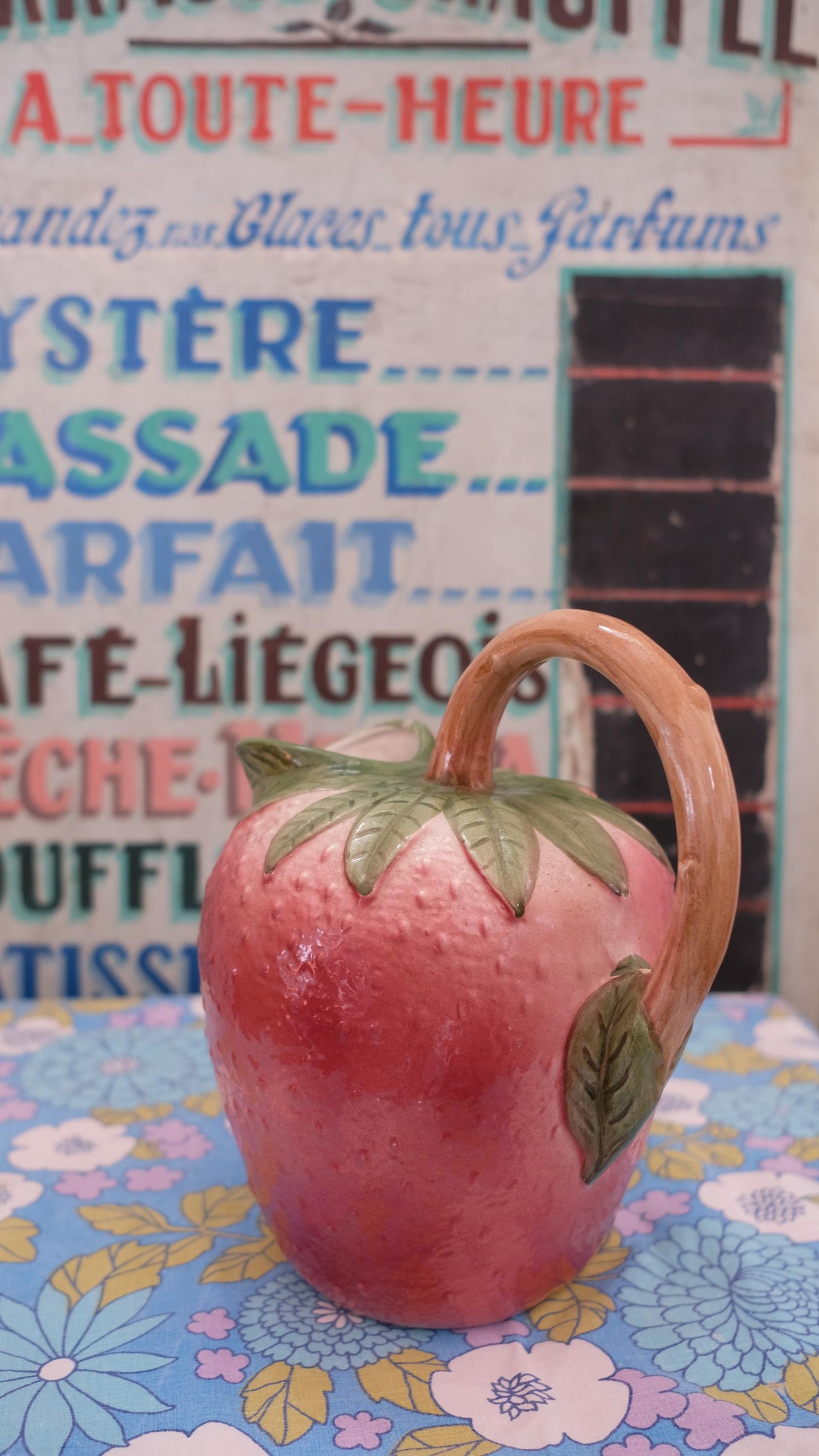 PIchet fraise en barbotine vintage