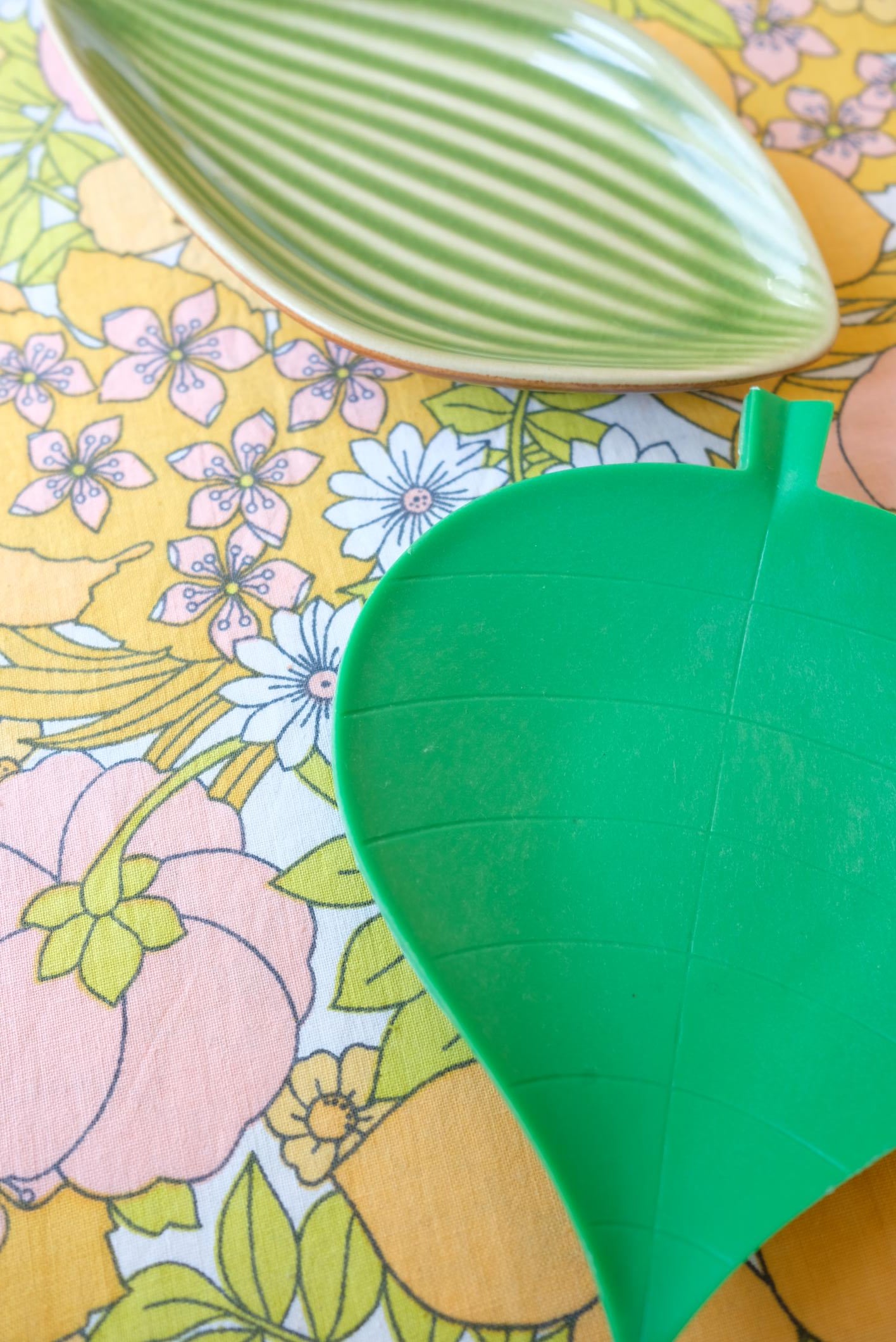 Vide-poches en forme de feuilles