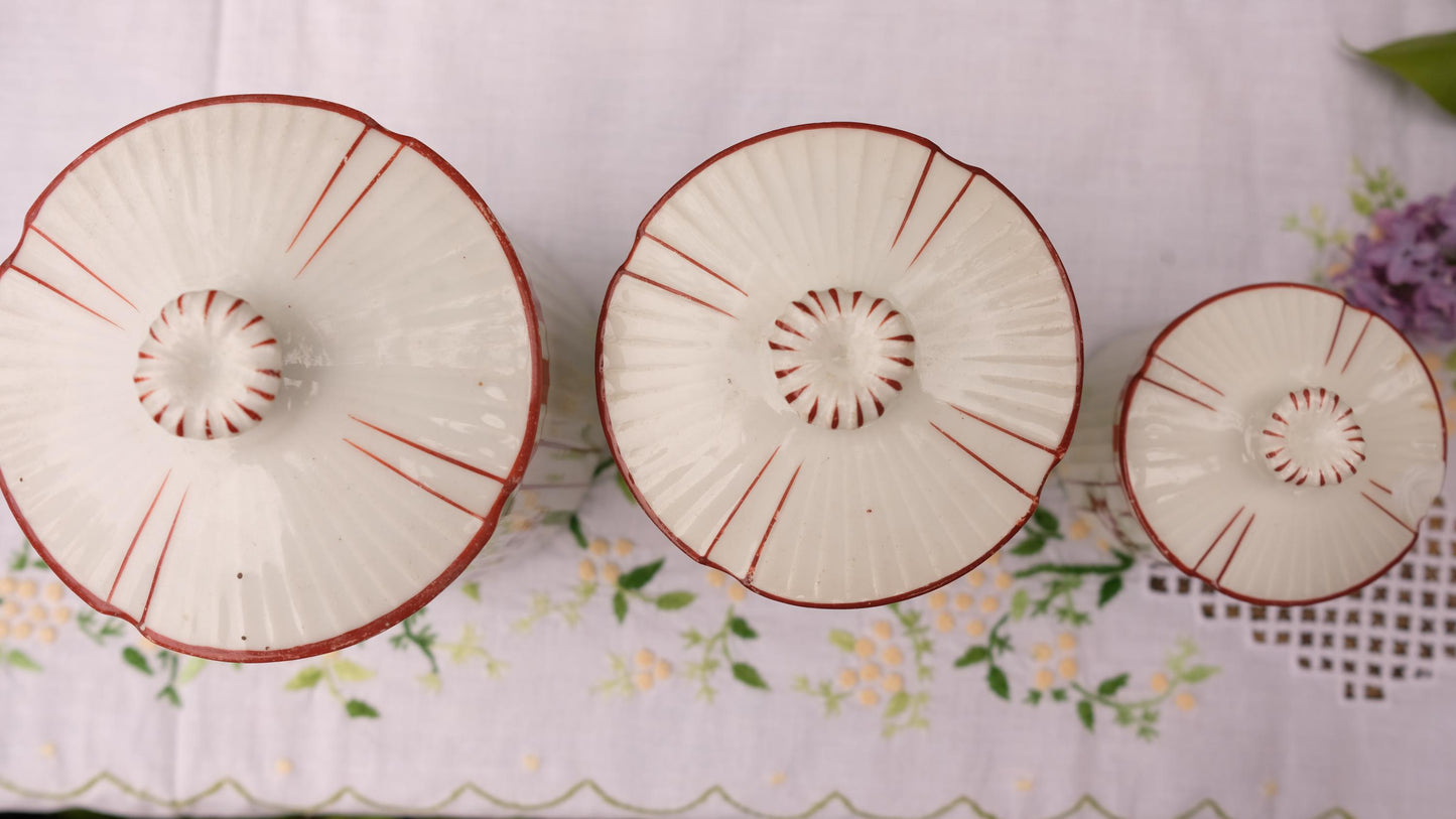 Lot de trois pots à épices en céramique vintage