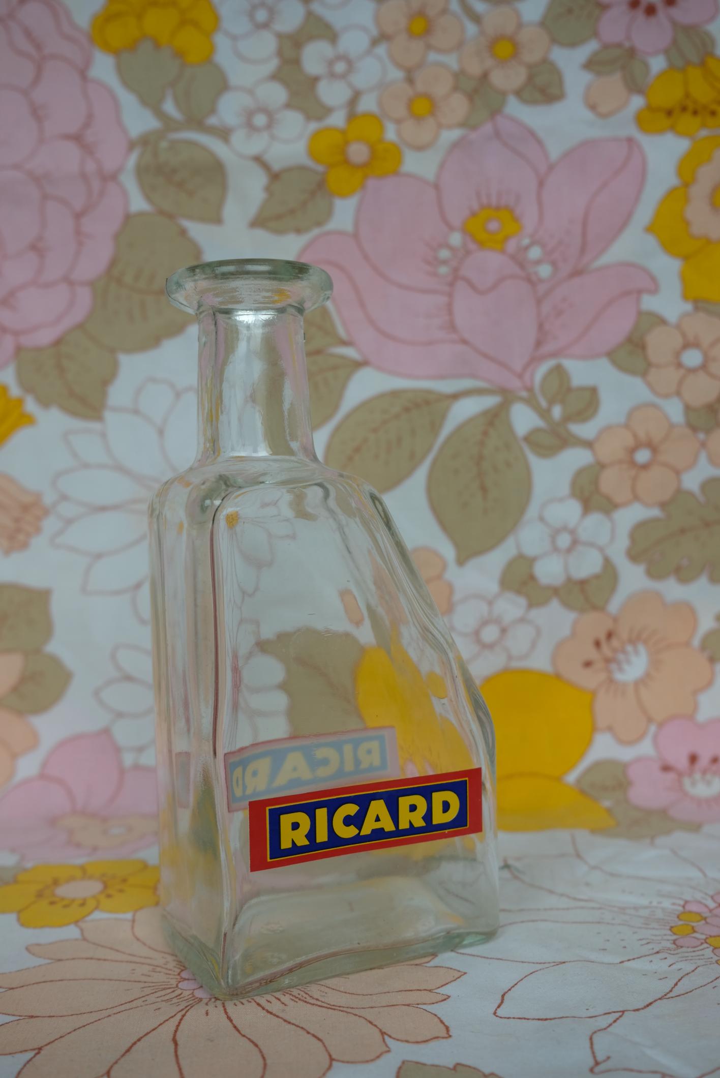 Bouteille publicitaire ricard.