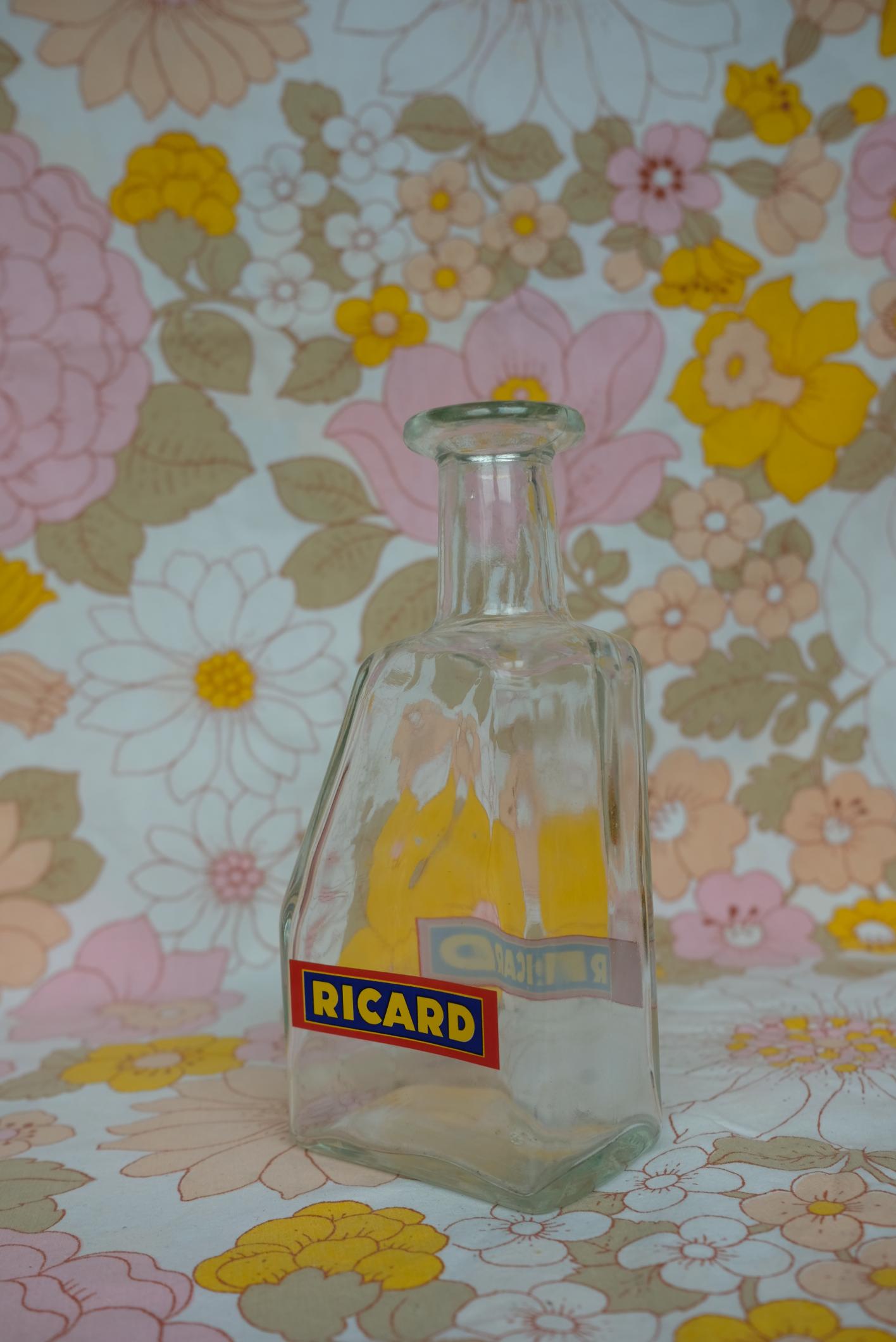 Bouteille publicitaire ricard.