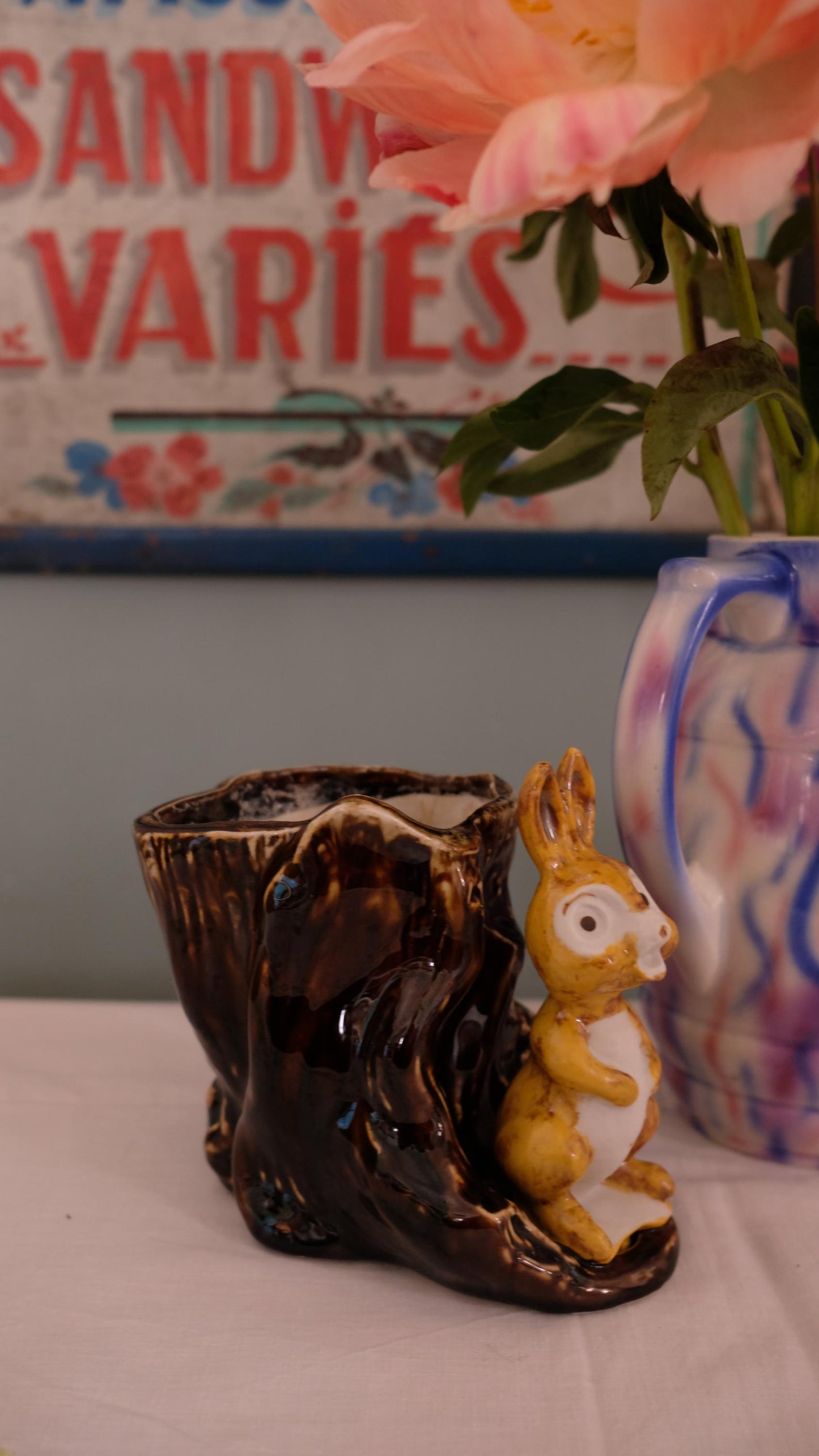 Cache pot lapin vintage