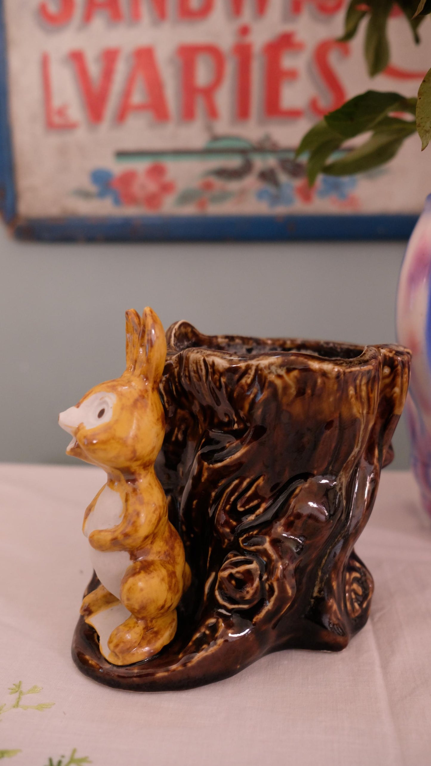 Cache pot lapin vintage