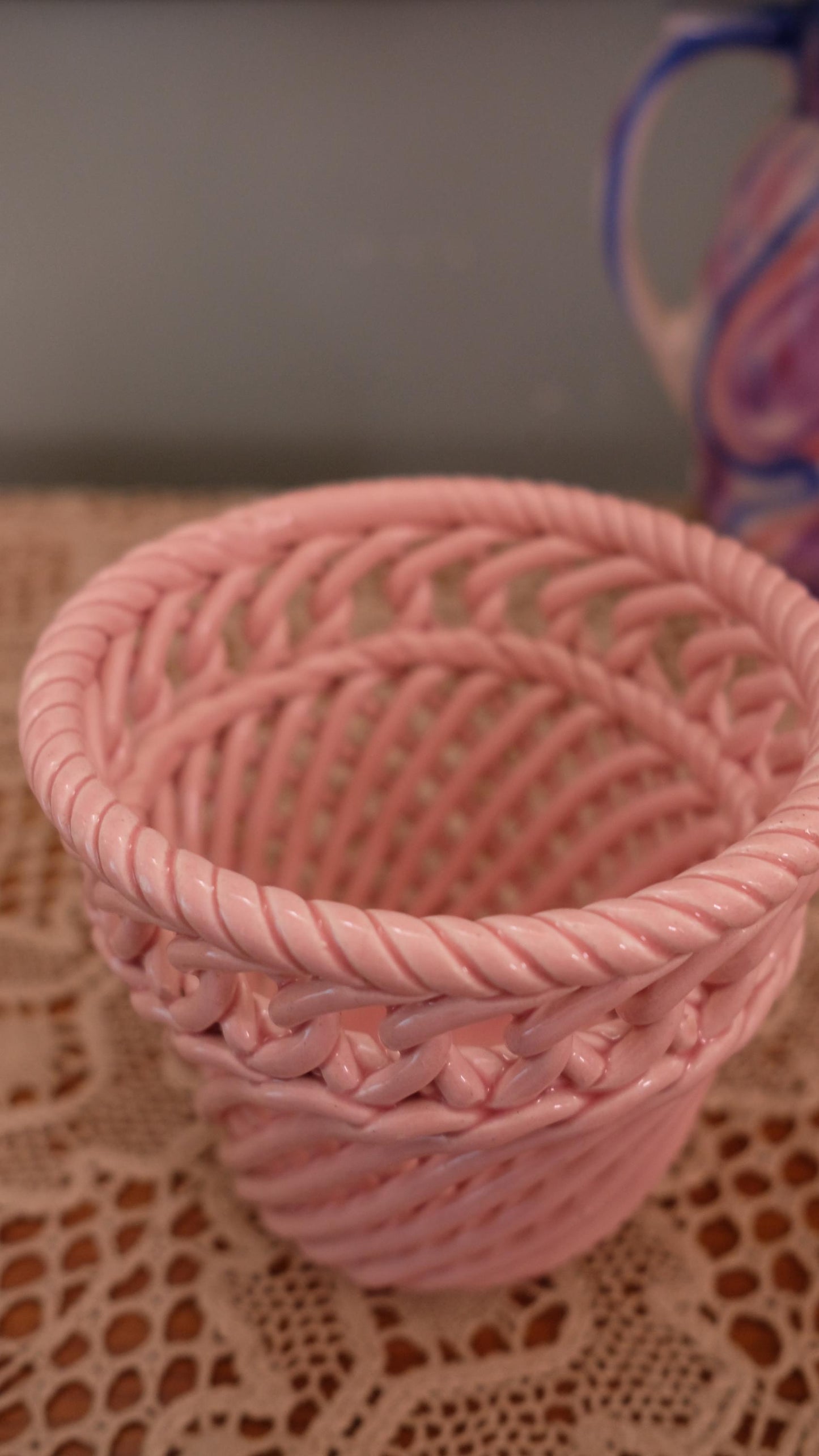 Cache pot en céramique tressée vintage fabriqué en Espagne