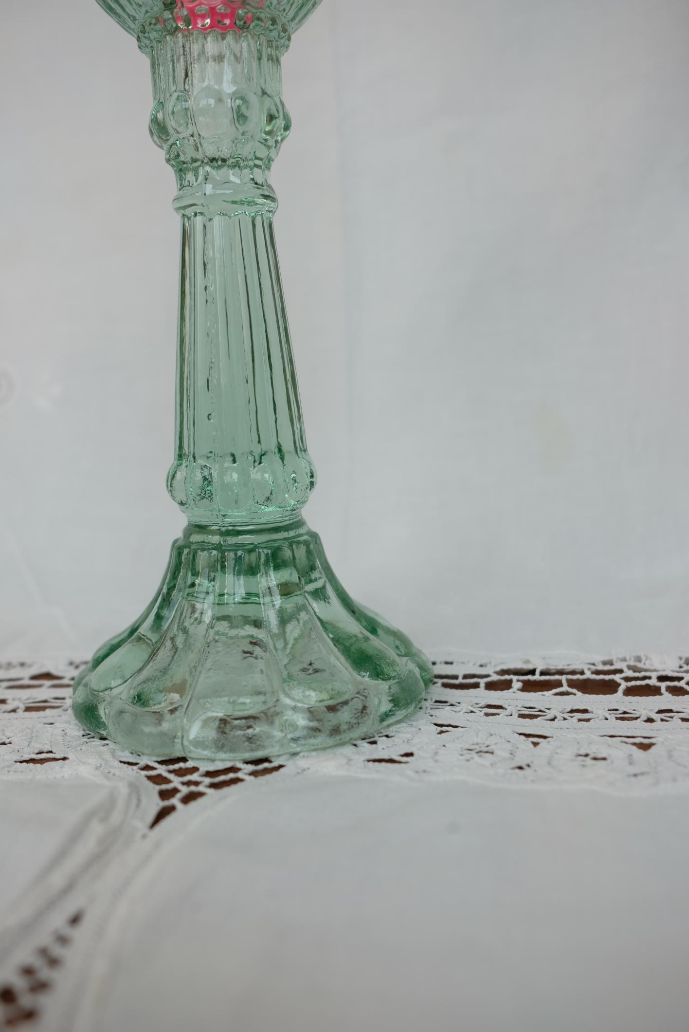 Bougeoir en verre moulé de Portieux